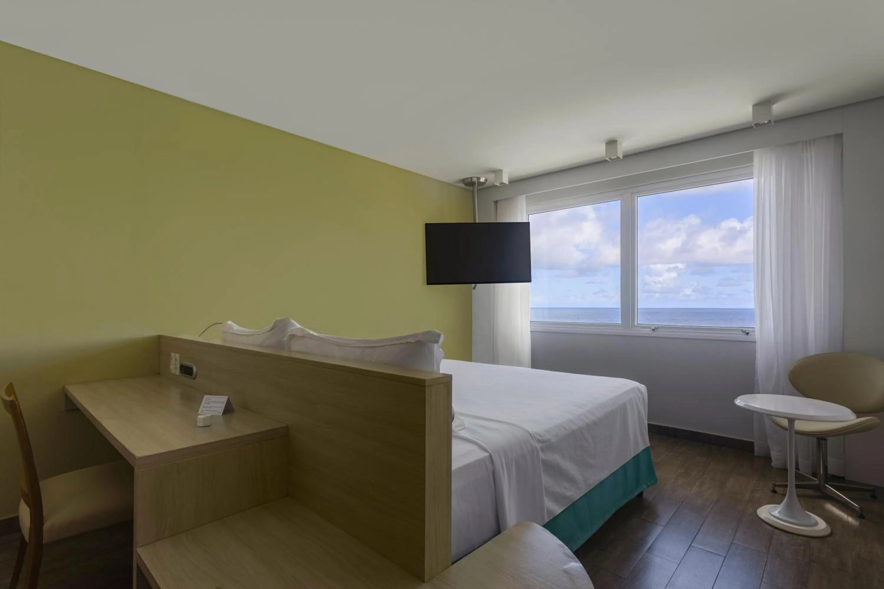 Bedroom, Bed in Mercure Salvador Rio Vermelho