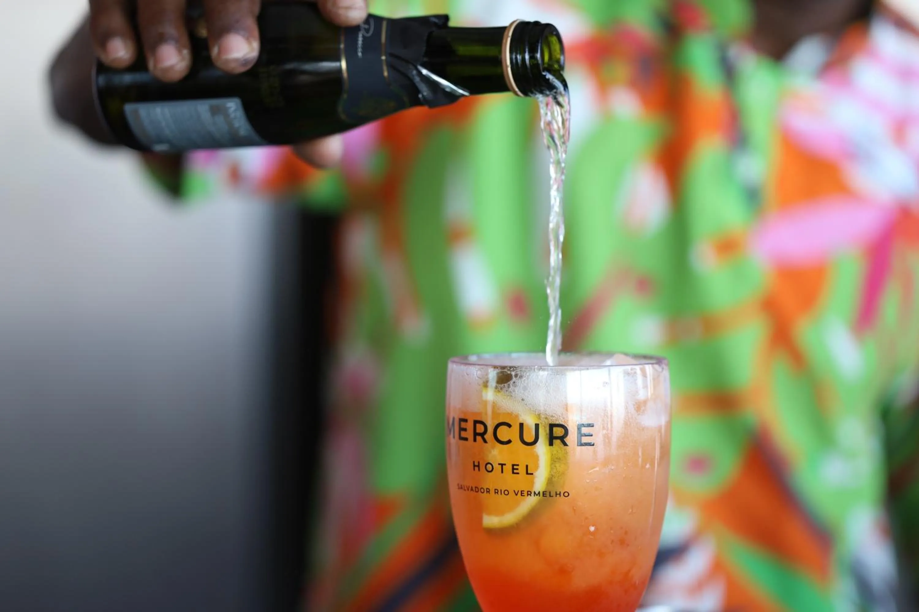 Lounge or bar in Mercure Salvador Rio Vermelho