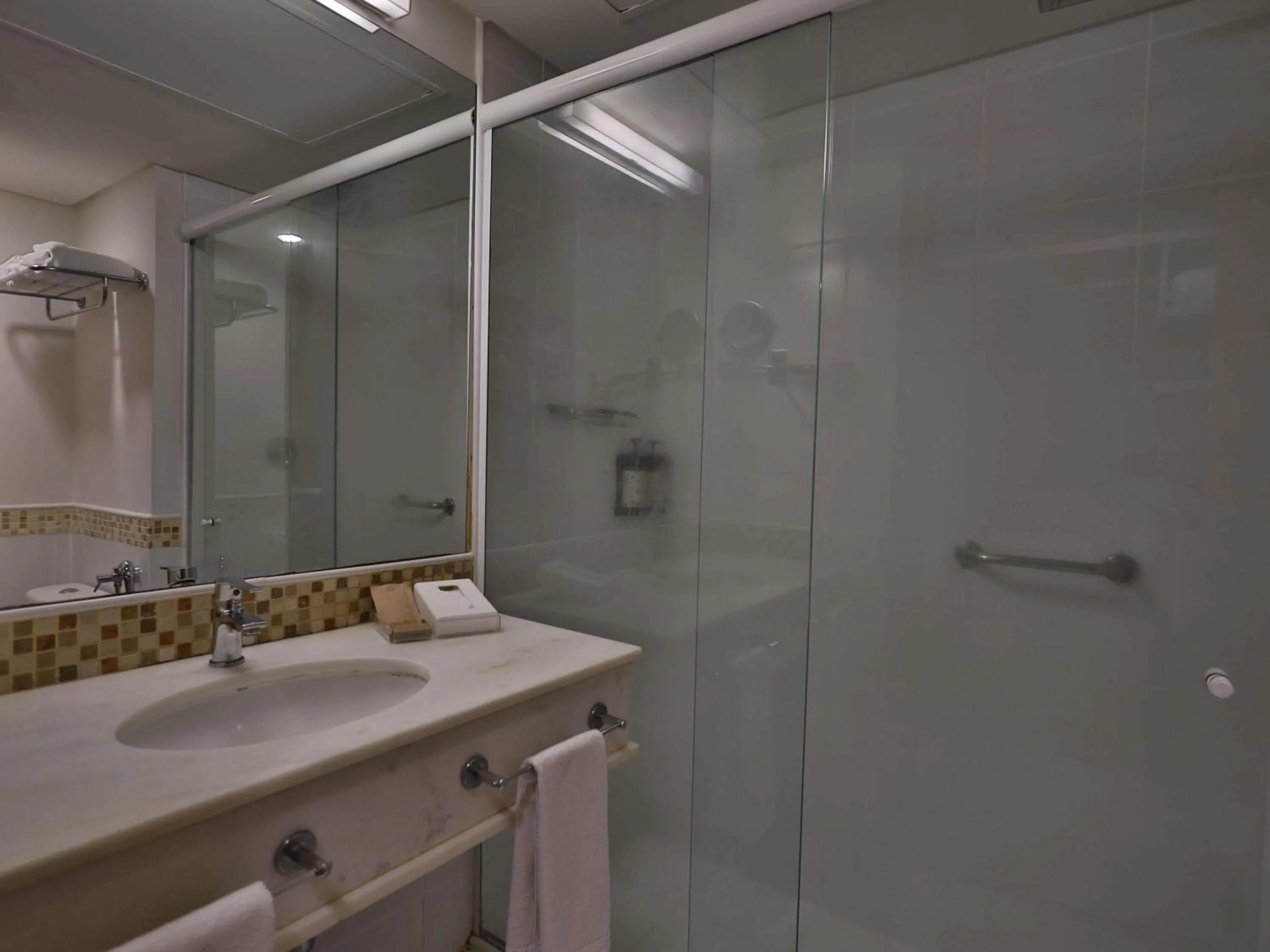 Bedroom in Mercure Salvador Rio Vermelho