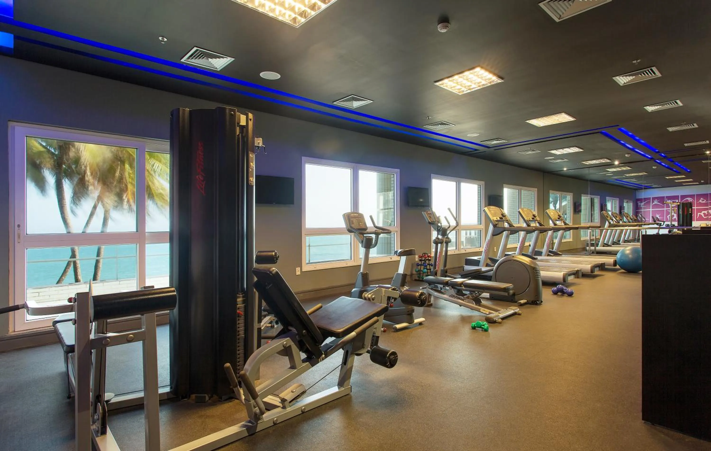 Fitness centre/facilities in Mercure Salvador Rio Vermelho