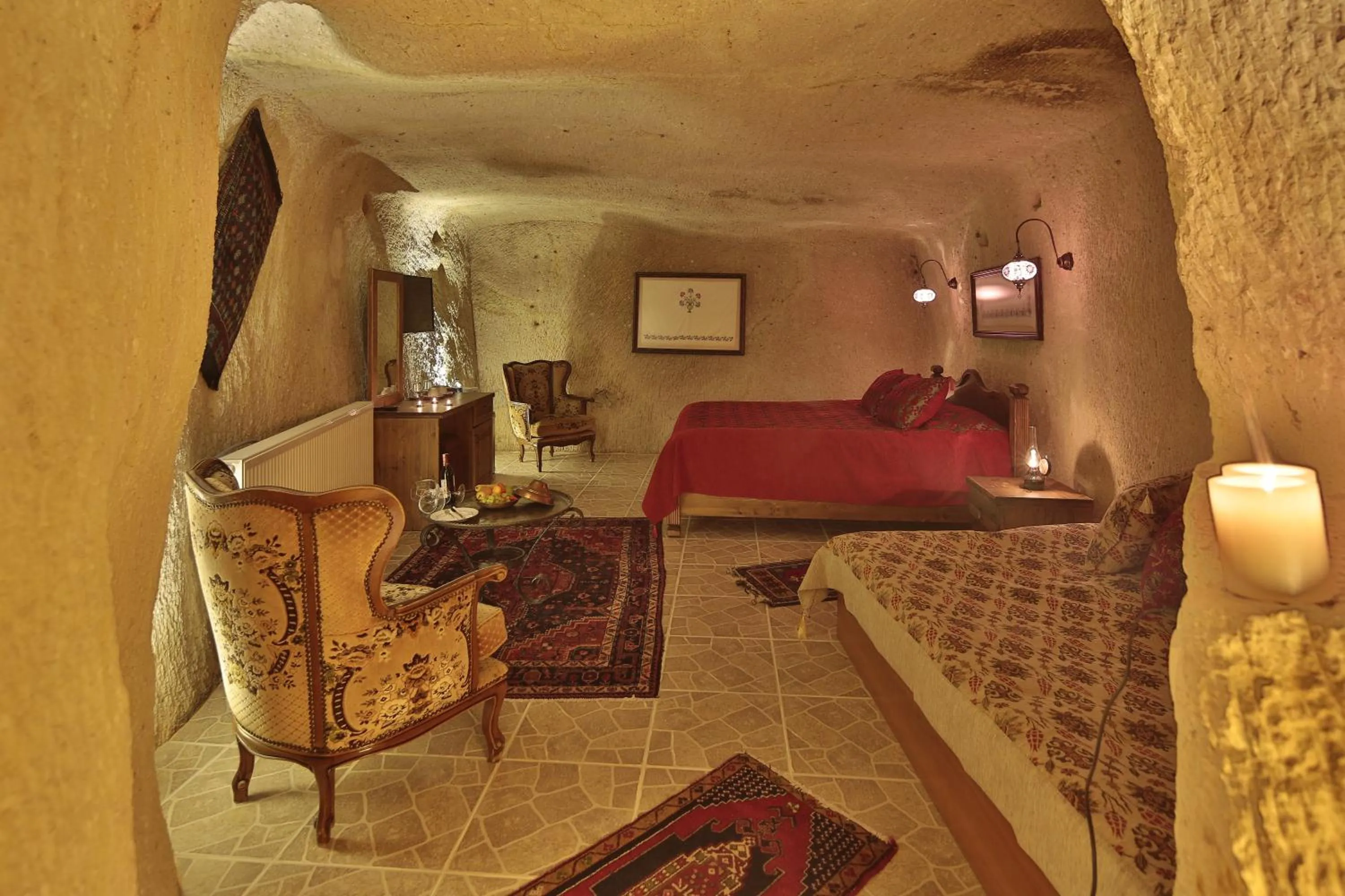Photo of the whole room in Turkish Cave House