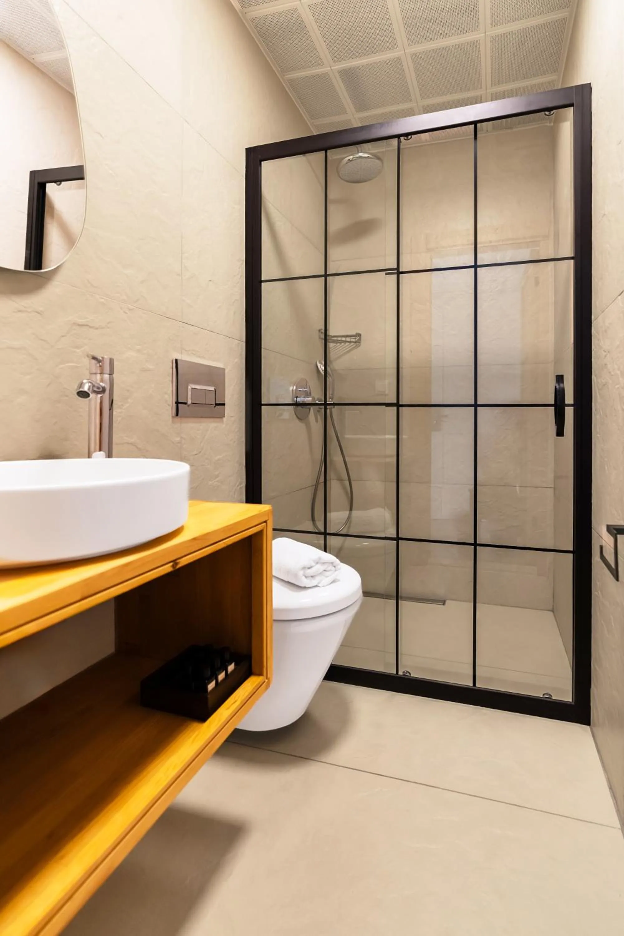 Bathroom in Audo Local