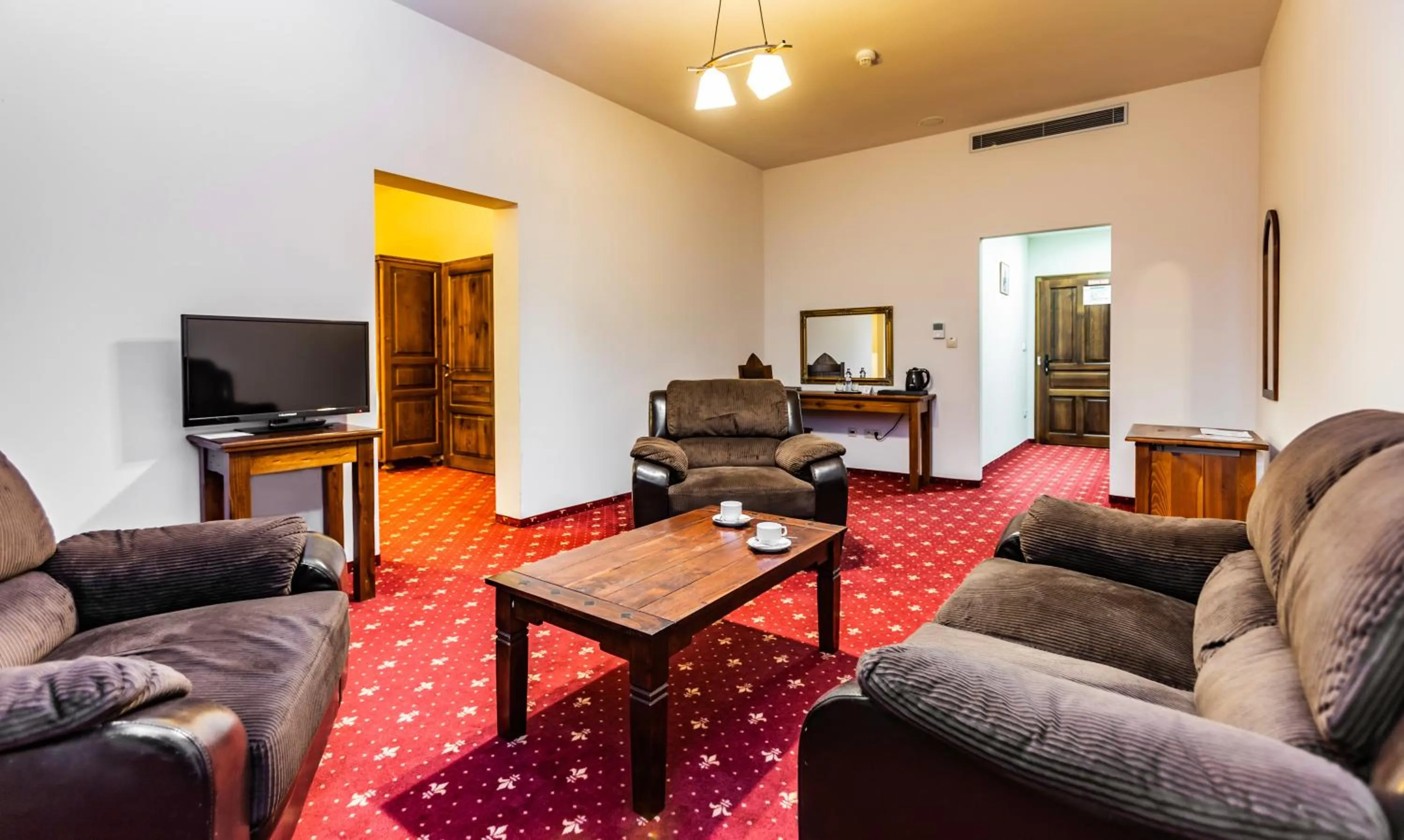 TV and multimedia in Hotel Grand Vígľaš