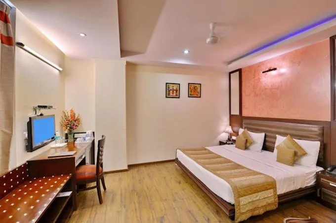 Bed in Hotel Vaishali Inn Ghaziabad