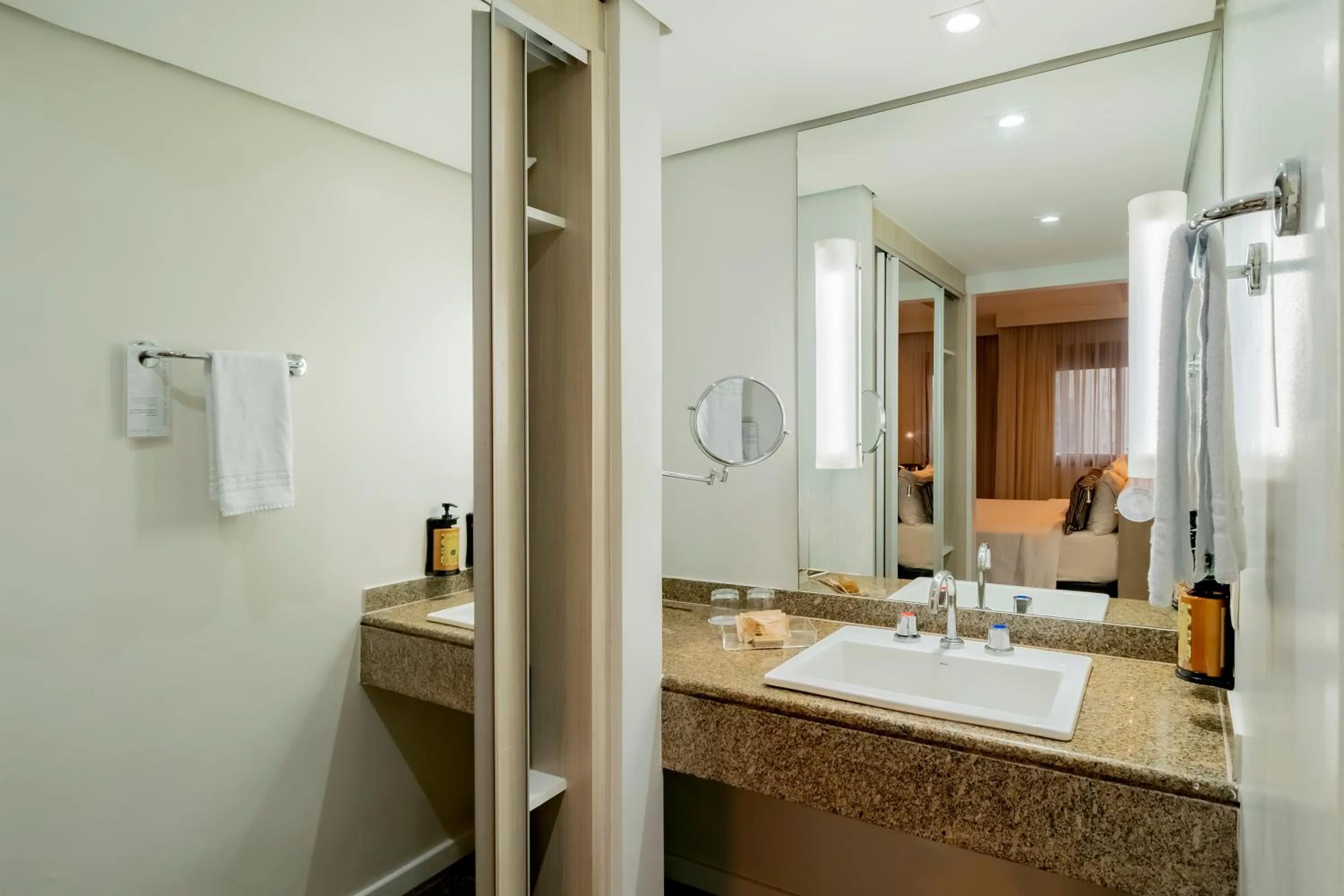 Bathroom in Mercure Sao Paulo Pamplona