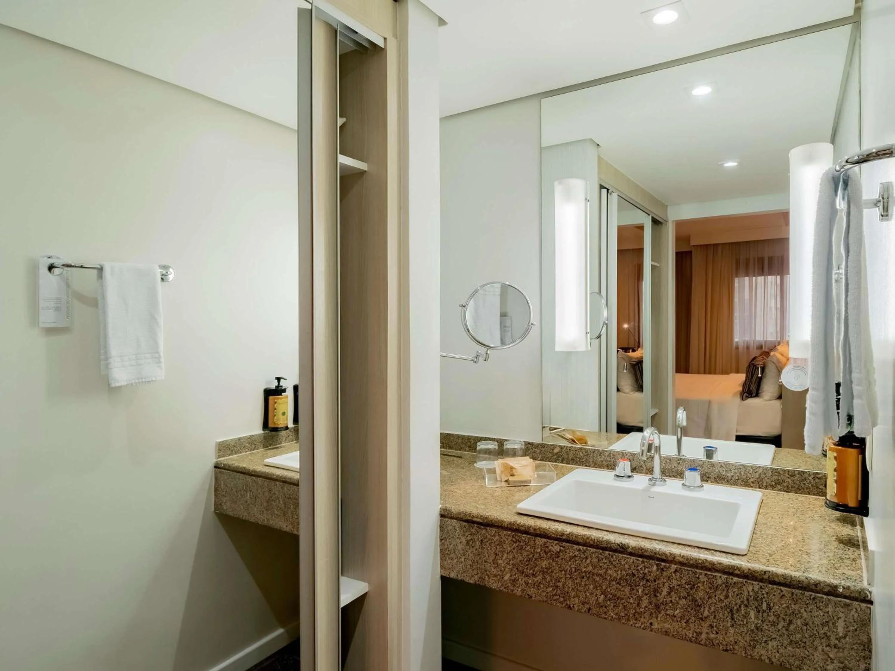 Bedroom in Mercure Sao Paulo Pamplona