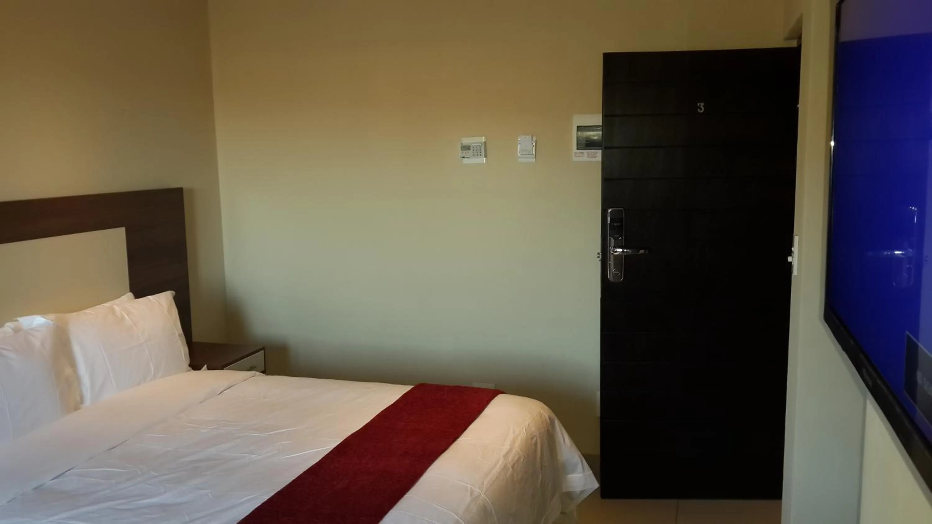 Bed in Eagle Nest Luxury Accommodation