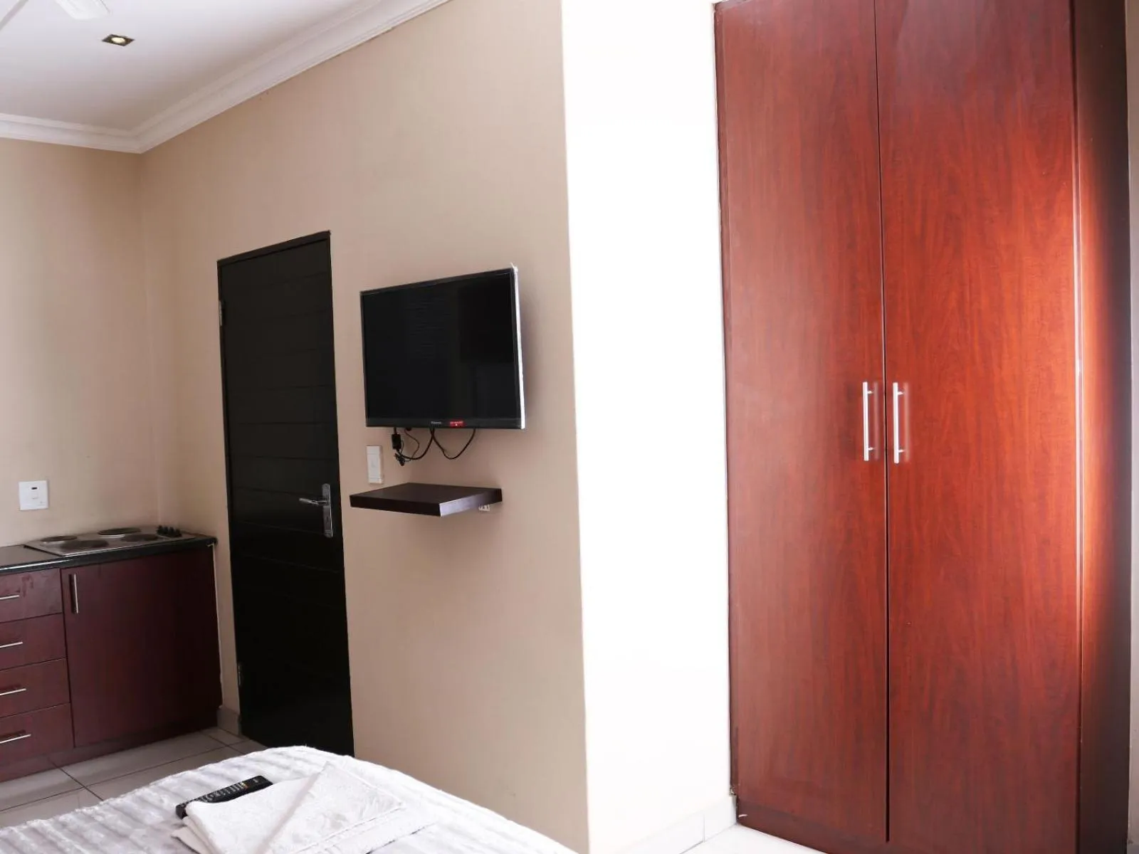 Bed in Eagle Nest Luxury Accommodation