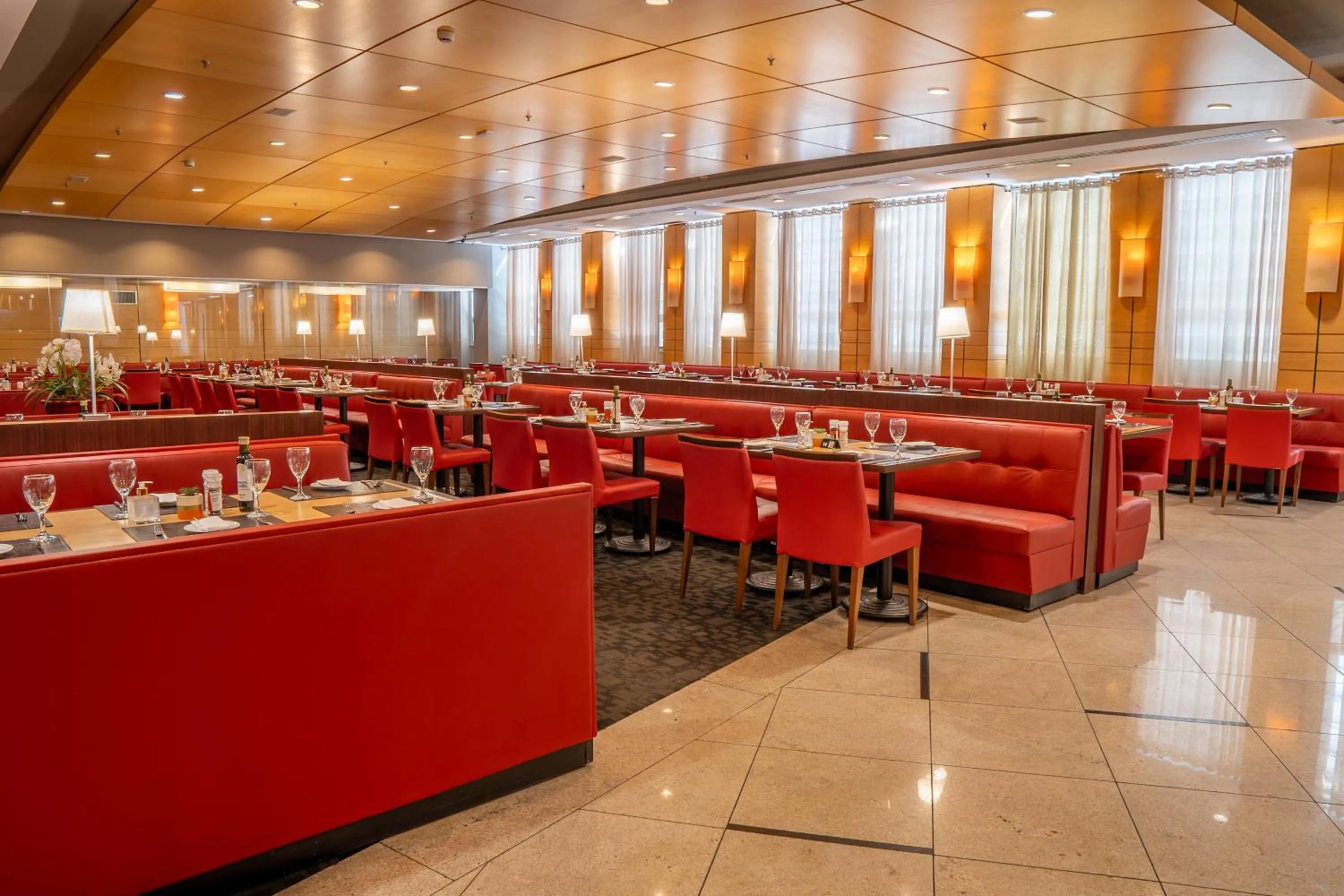 Restaurant/places to eat in Hotel Nacional Inn Jaragua Sao Paulo