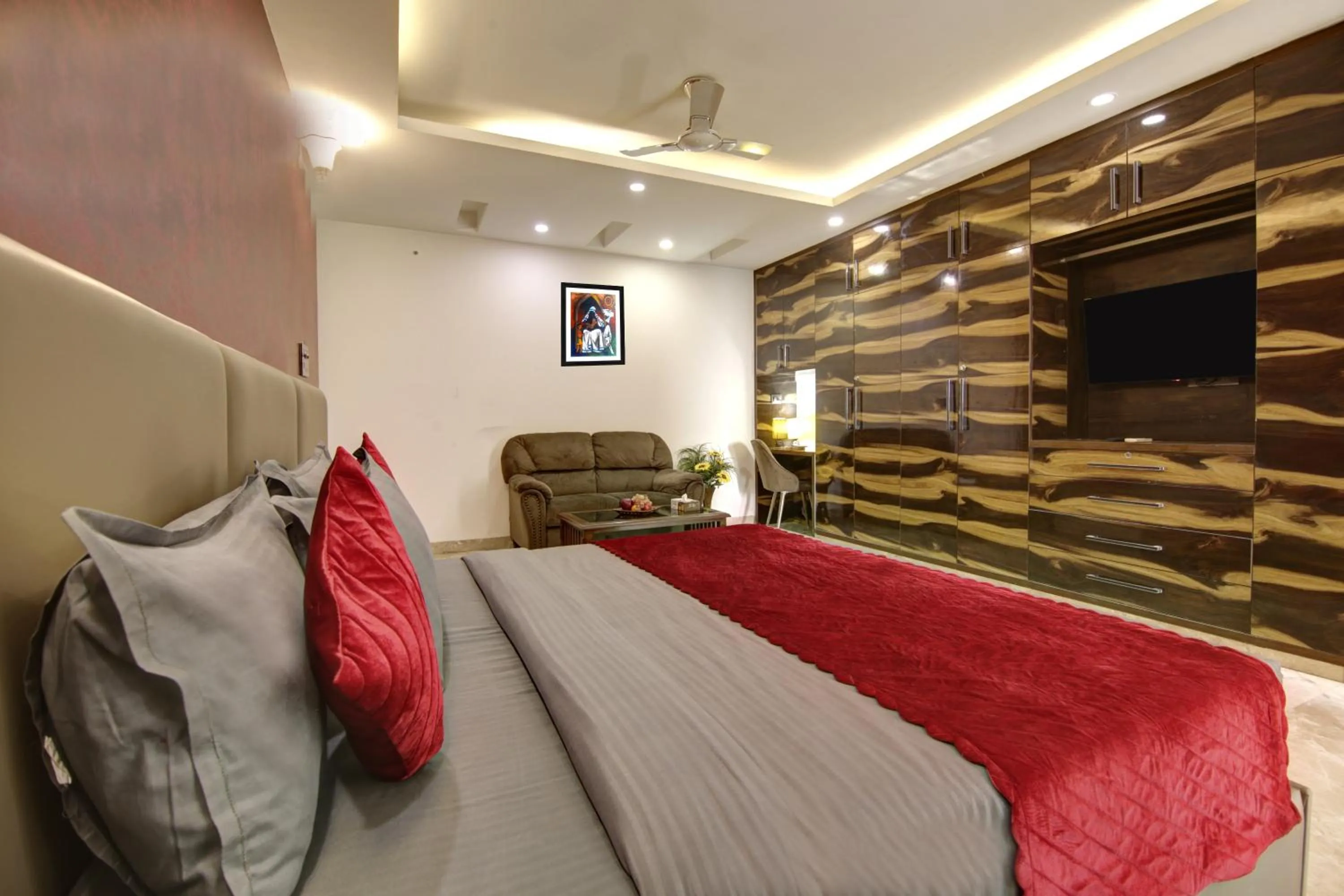 Photo of the whole room, Bed in SONESTA LUXURY APARTMENT