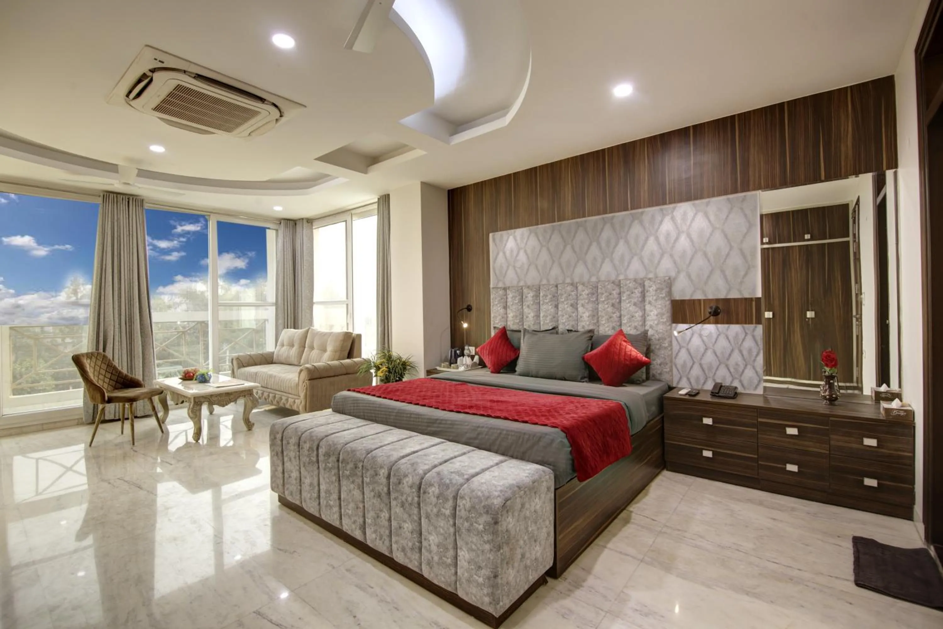Bed in SONESTA LUXURY APARTMENT