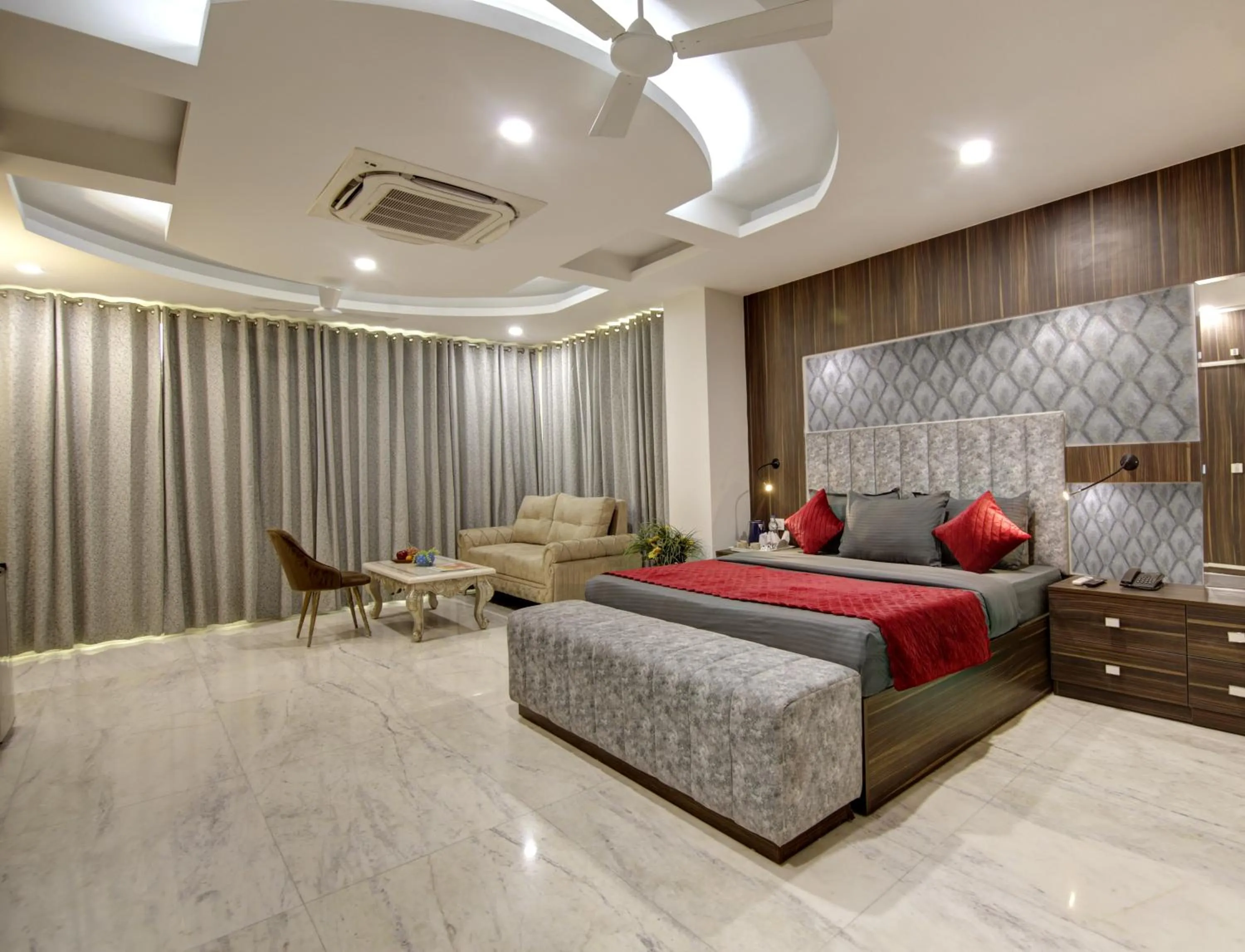 Photo of the whole room, Bed in SONESTA LUXURY APARTMENT