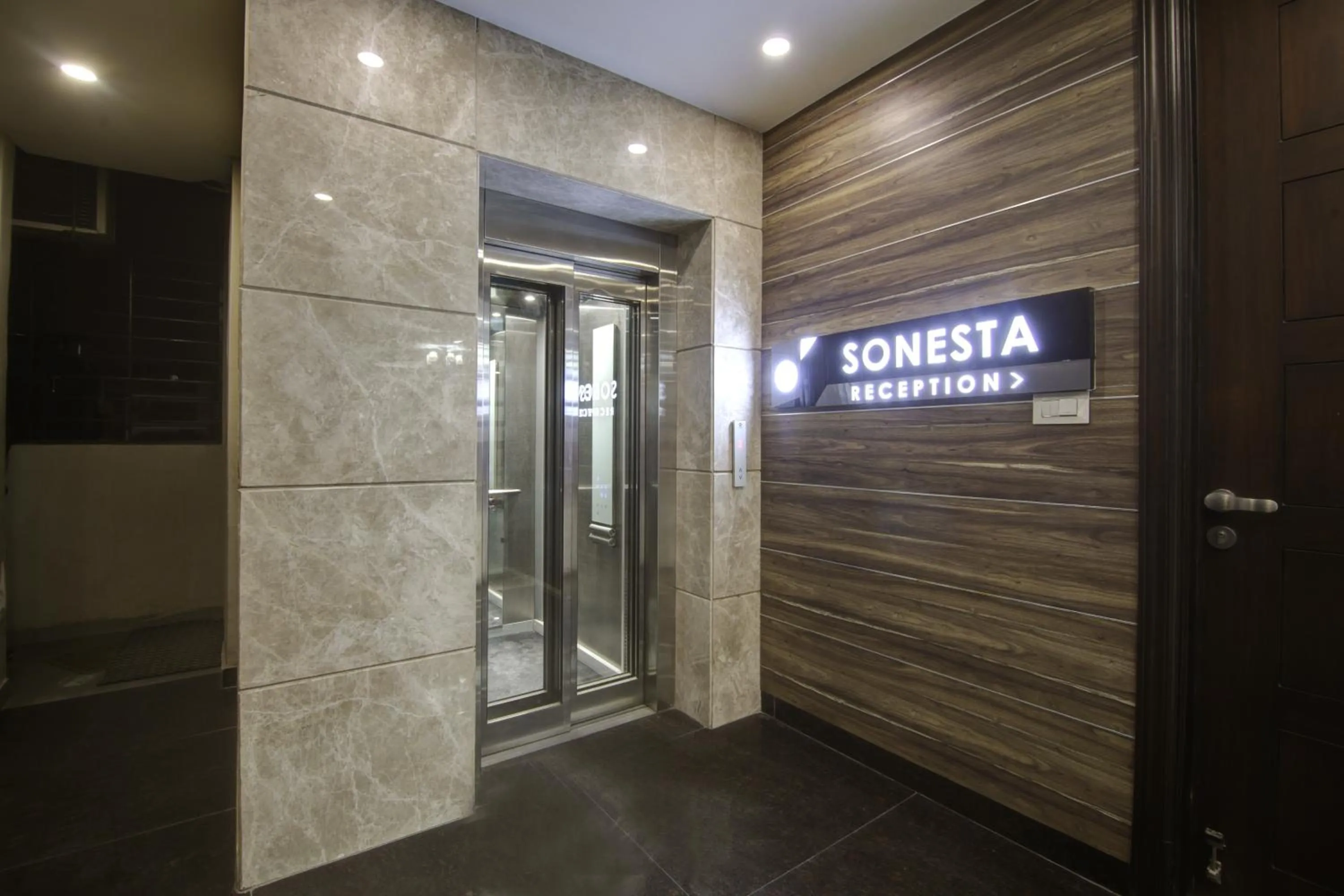 Lobby or reception in SONESTA LUXURY APARTMENT