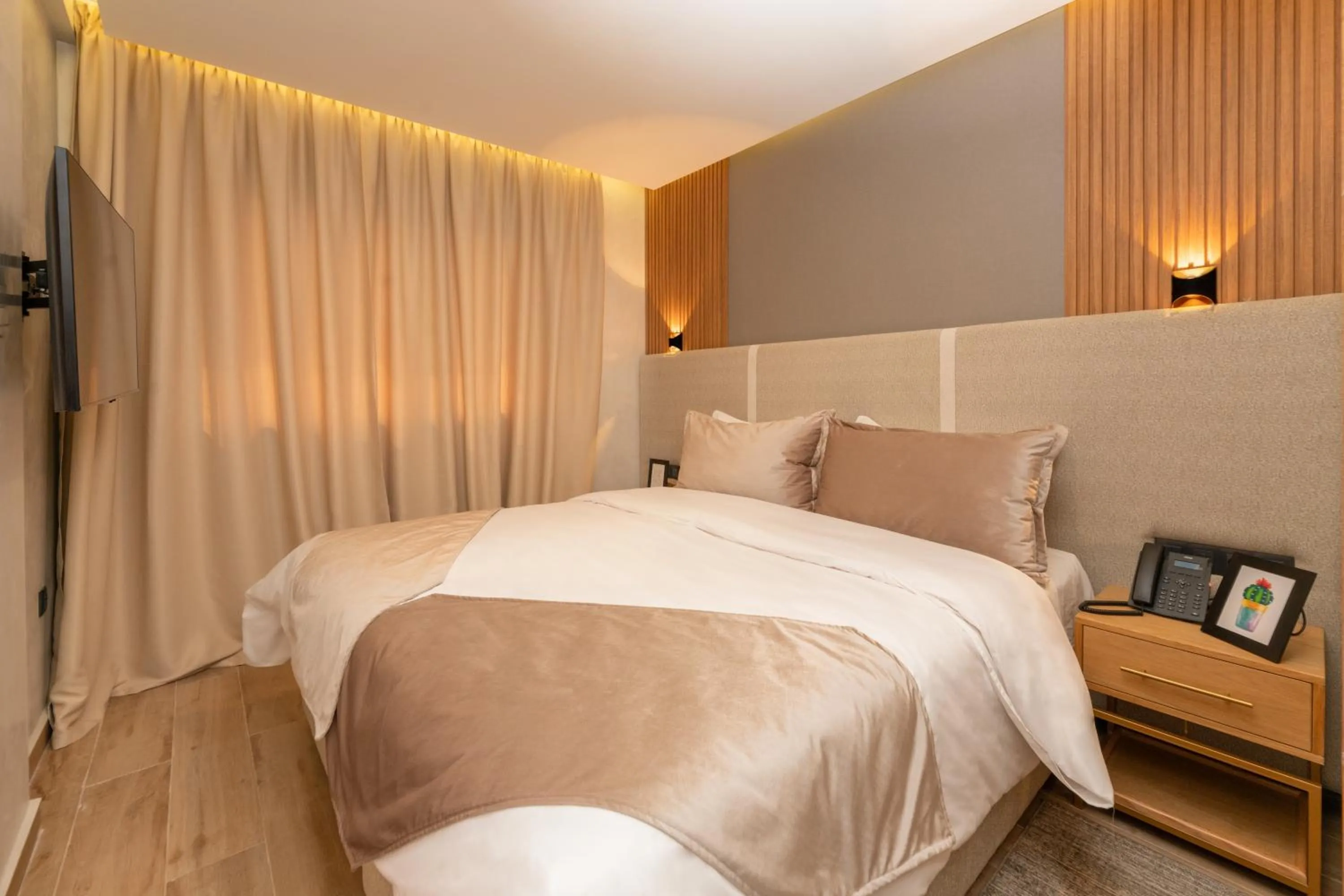 Bed in Appart Hôtel Rambla