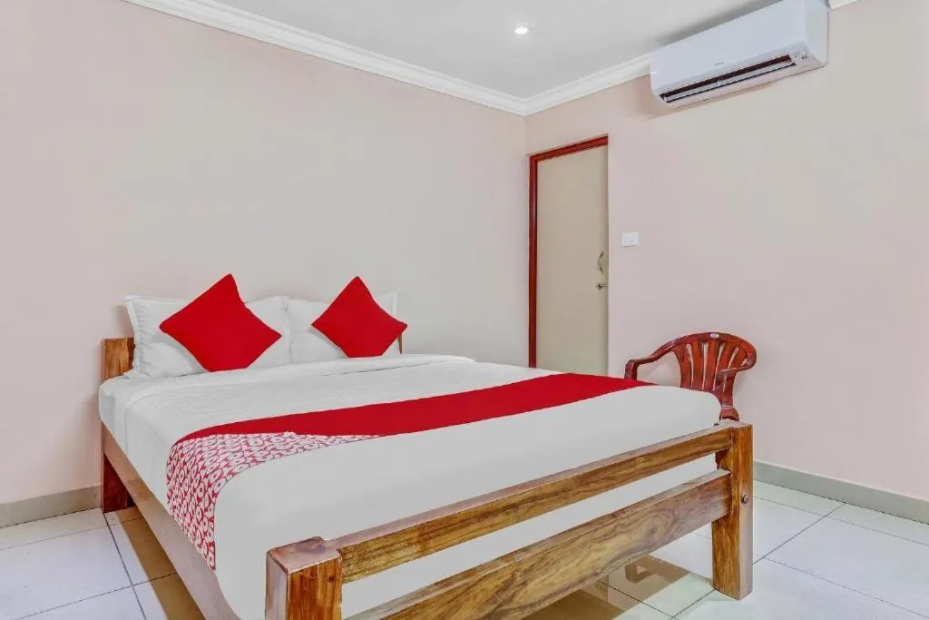 Photo of the whole room in PN SAMY INN