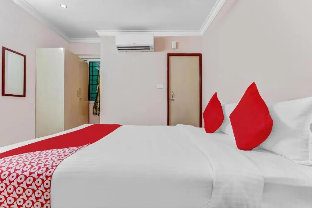 air conditioner in PN SAMY INN