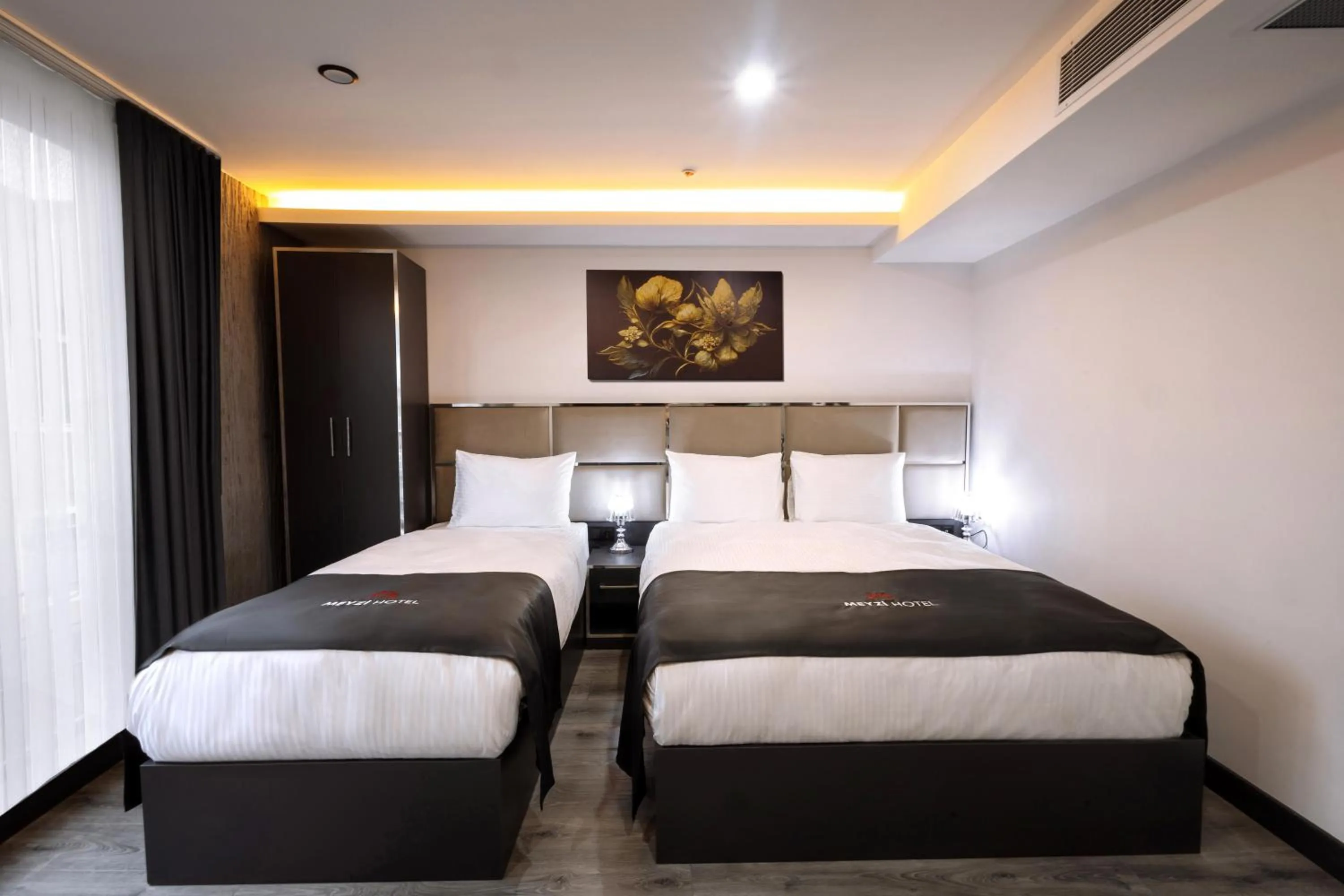 Bed in Meyzi Hotel