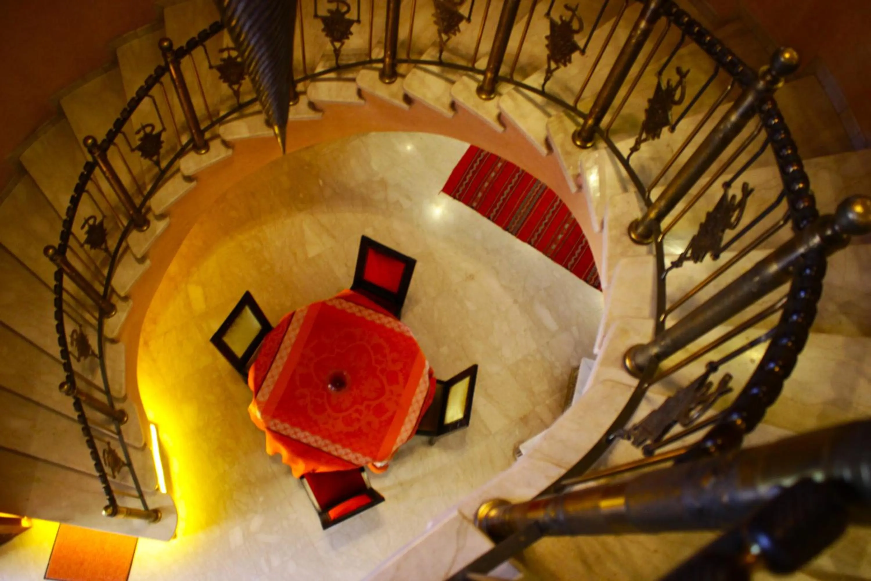 Restaurant/places to eat in Riad Noumidya