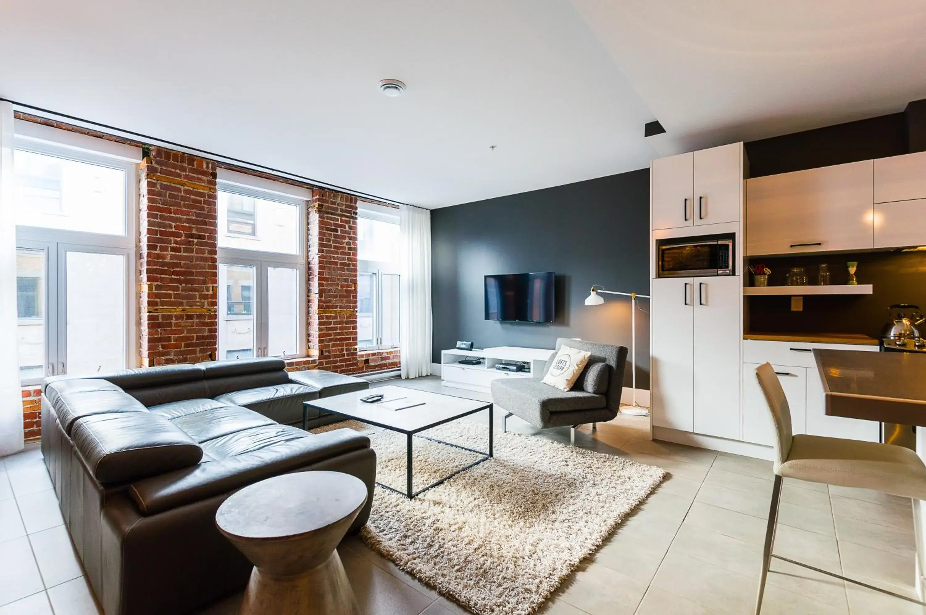 Two-Bedroom Loft 202 in Les Lofts St-Joseph - Par Les Lofts Vieux-Québec Two-Bedroom Loft 202 in Les Lofts St-Joseph - Par Les Lofts Vieux-Québec