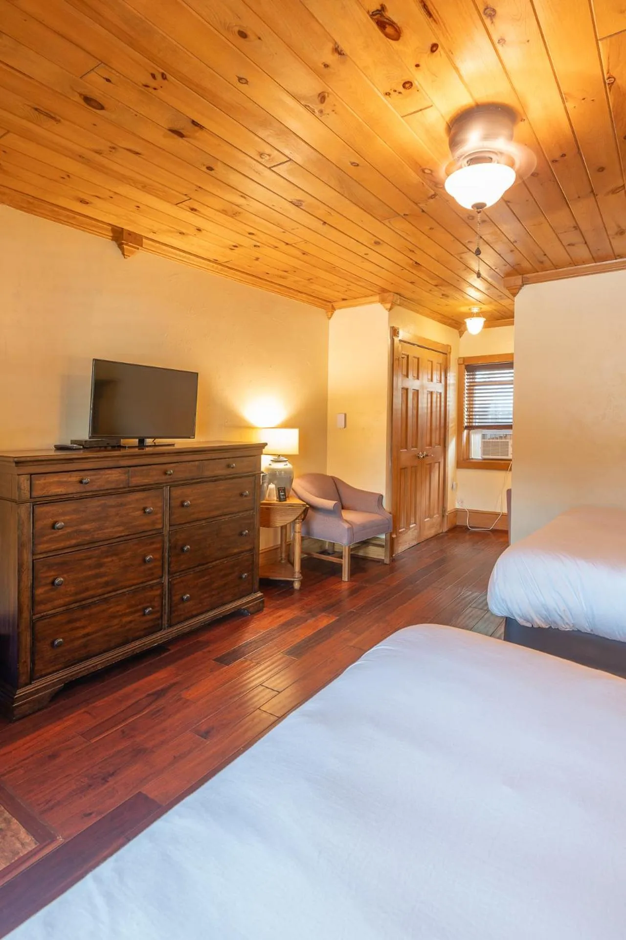 TV and multimedia in The Ridgeway Inn