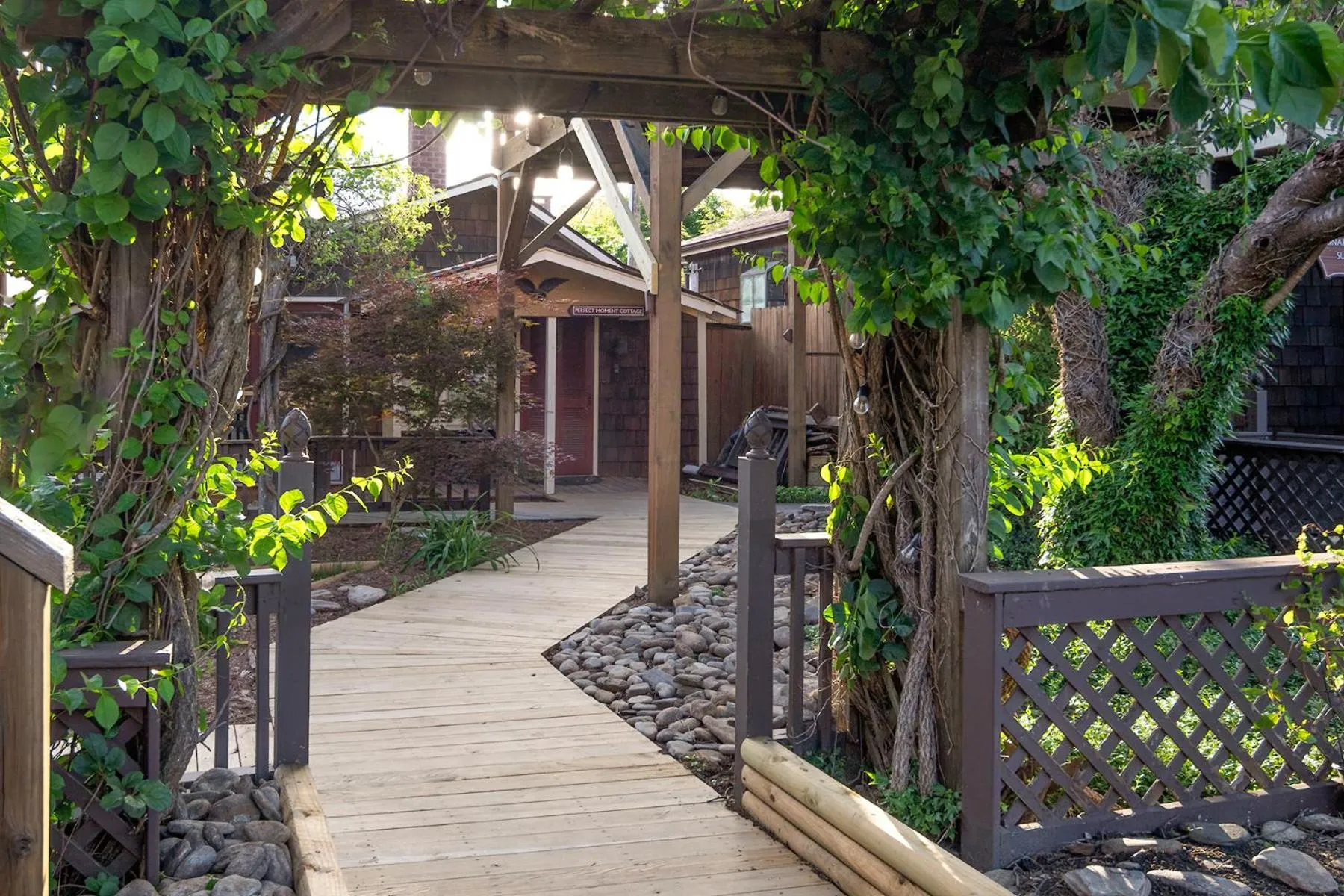 Garden view in The Ridgeway Inn