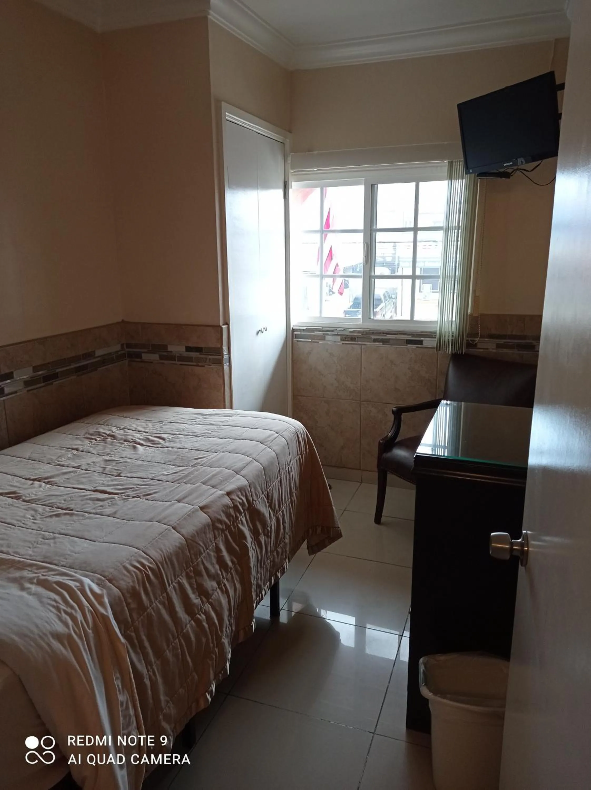 Bedroom, Bed in Suites Leon Rojo