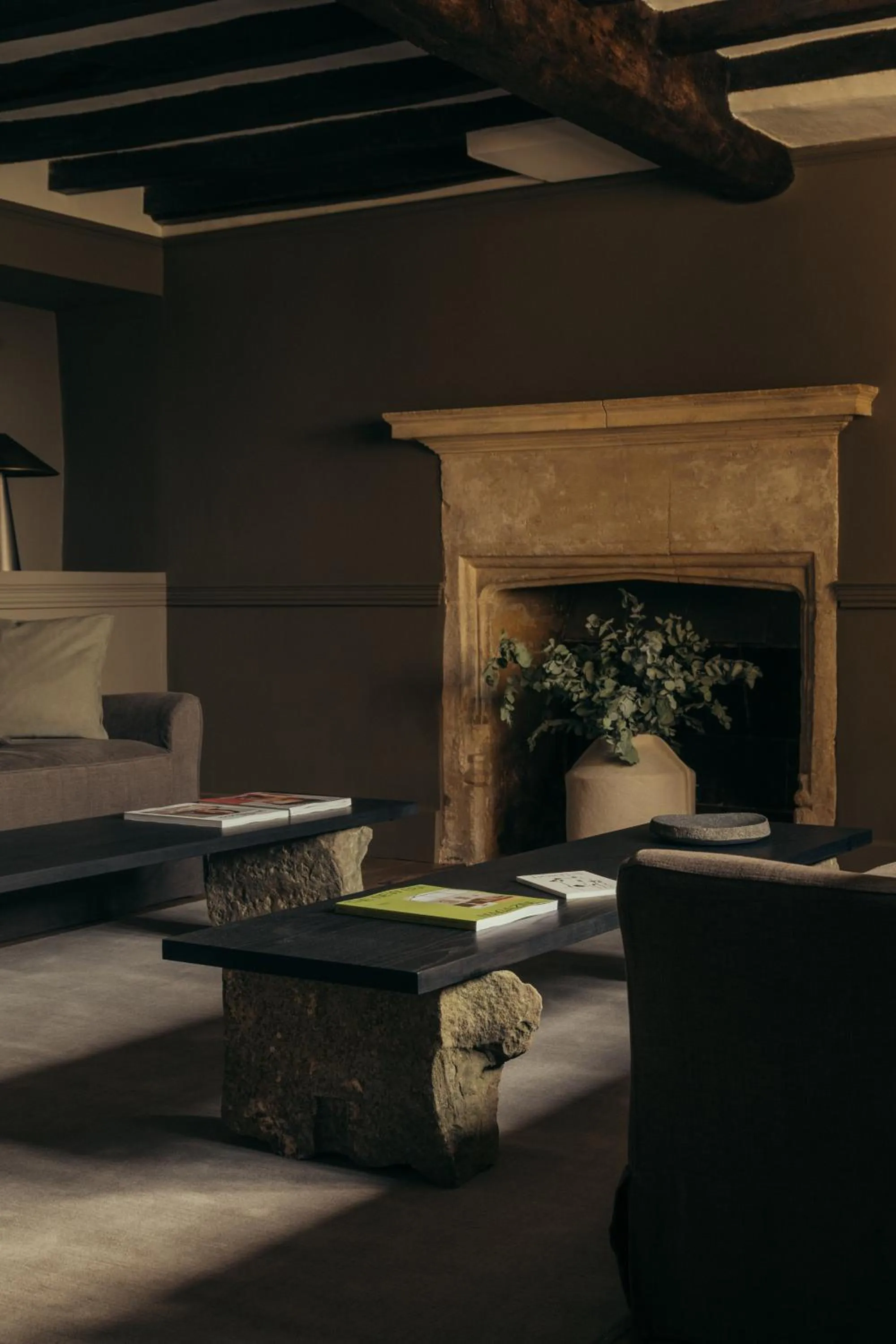 Property building in Hyll Hotel