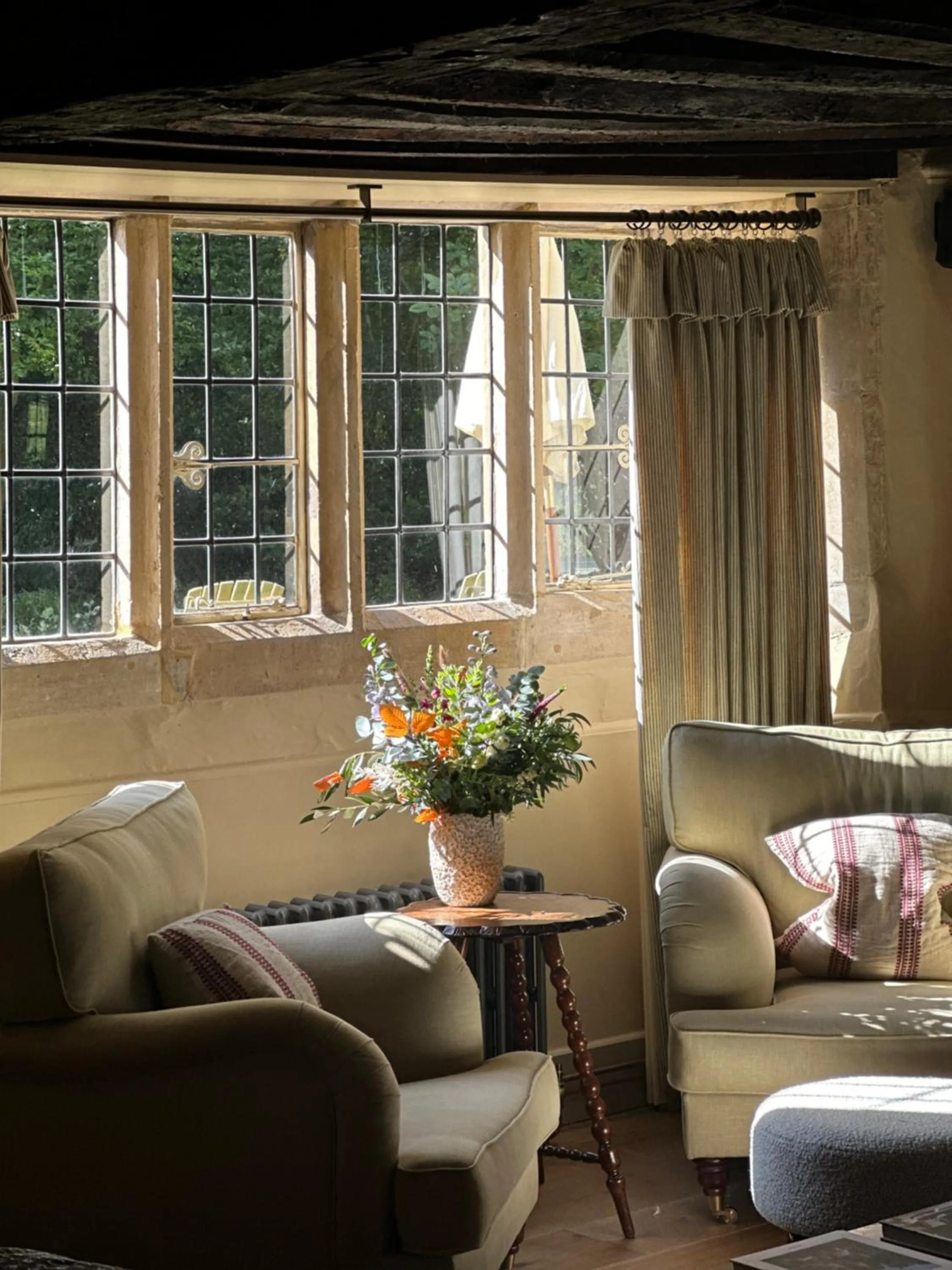 Living room in Charingworth Manor