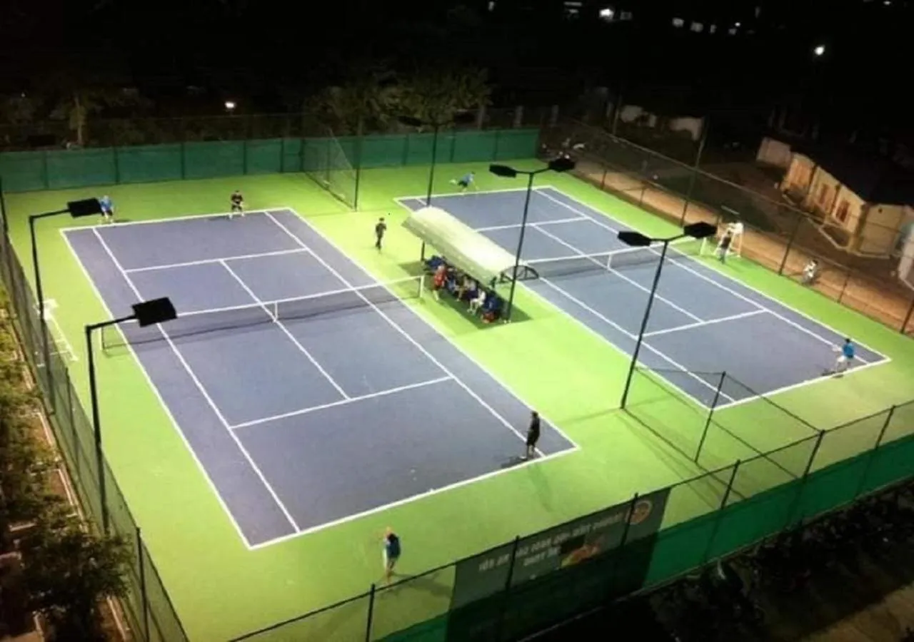 Tennis court in Muong Thanh Grand Ha Tinh Hotel