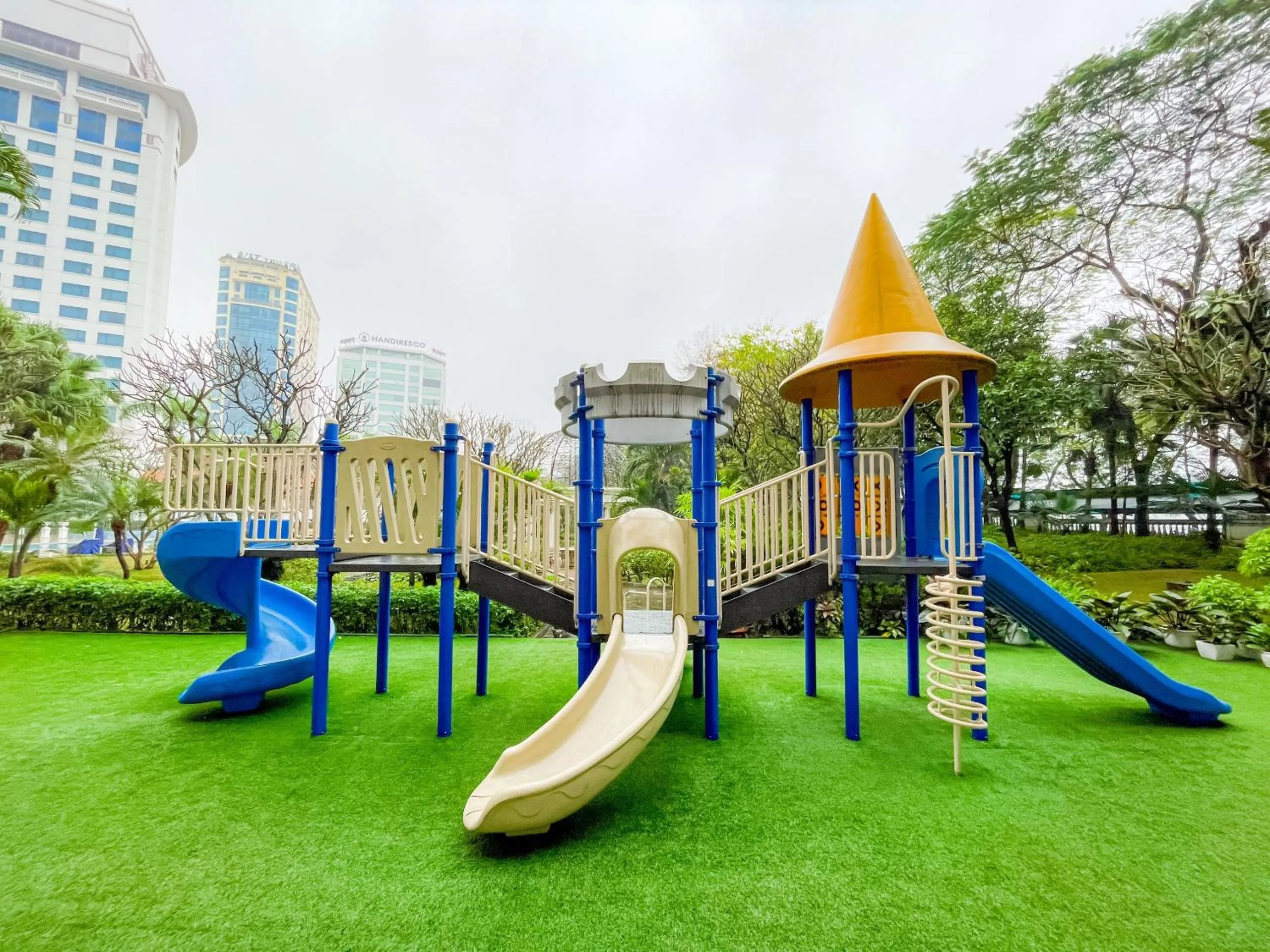 Children play ground in Daeha Serviced Apartment