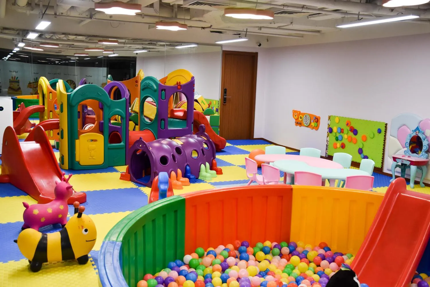 Children play ground in Belgravia Serviced Residence Wuxi
