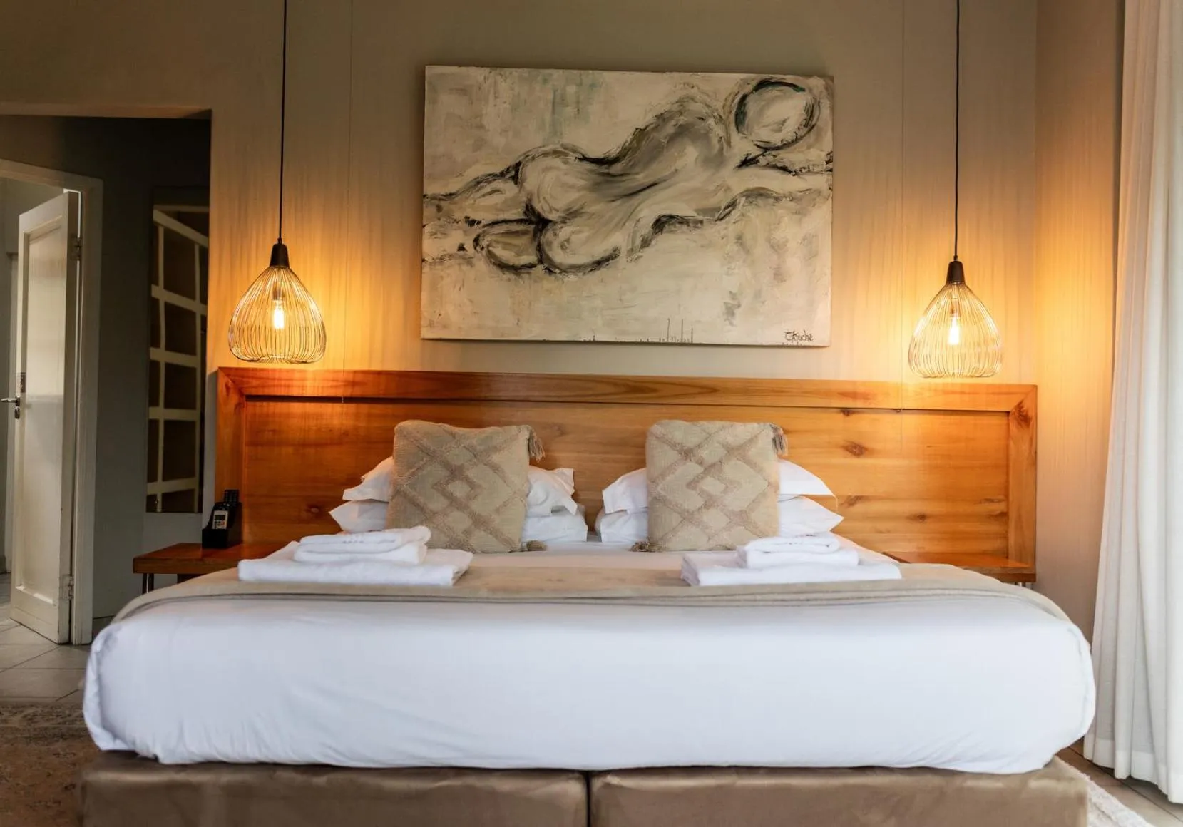 Bedroom, Bed in Elegant Lodge & Conference Center