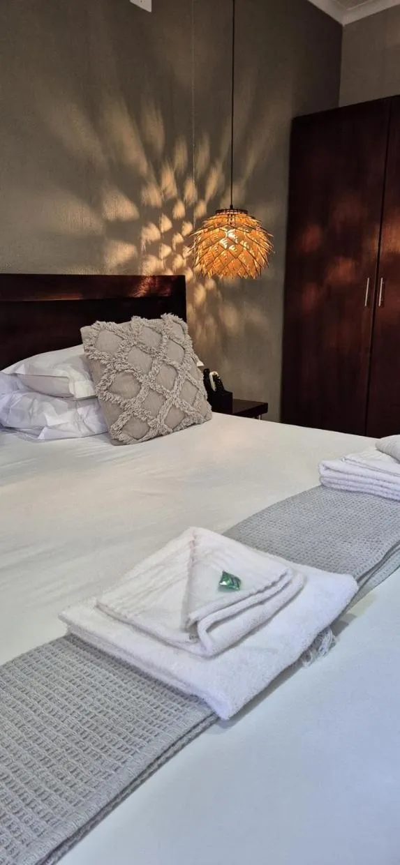 Bed in Elegant Lodge & Conference Center