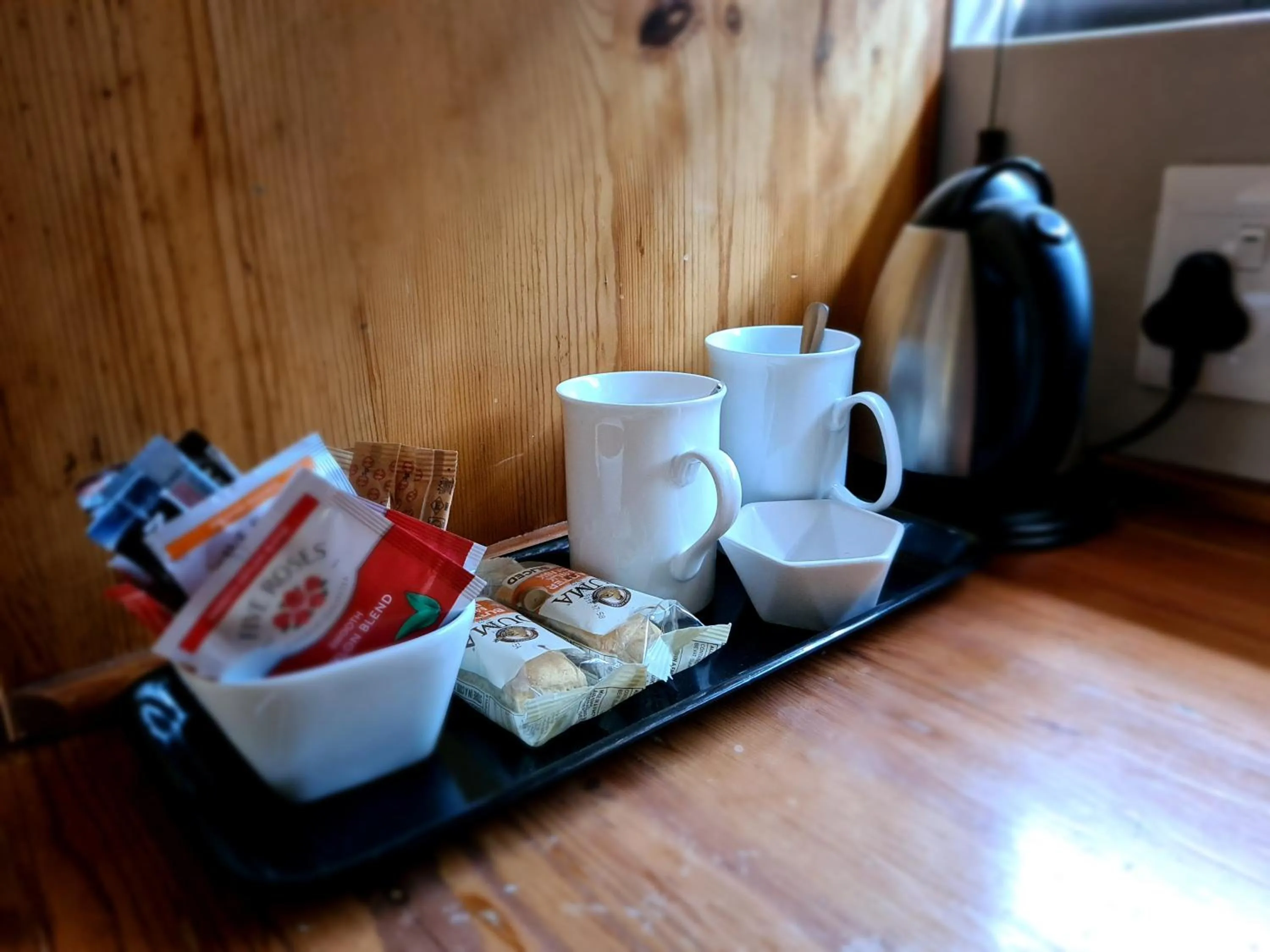 Coffee/tea facilities in Elegant Lodge & Conference Center