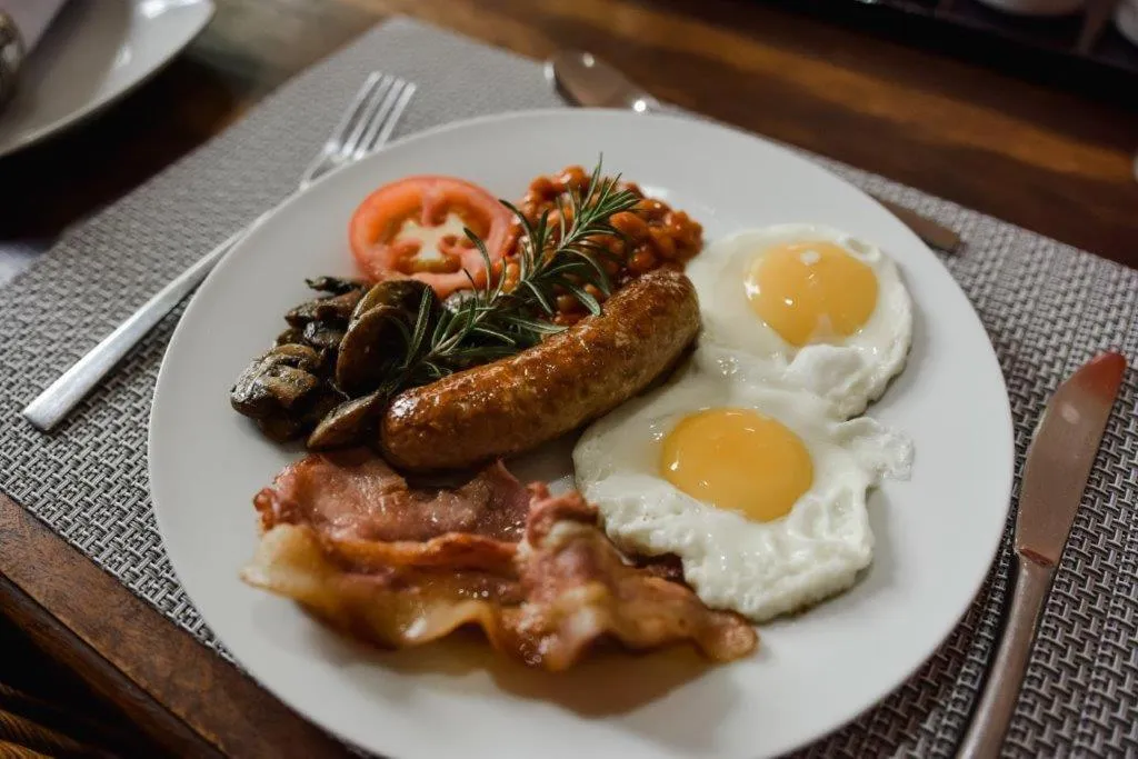 Breakfast in Elegant Lodge & Conference Center