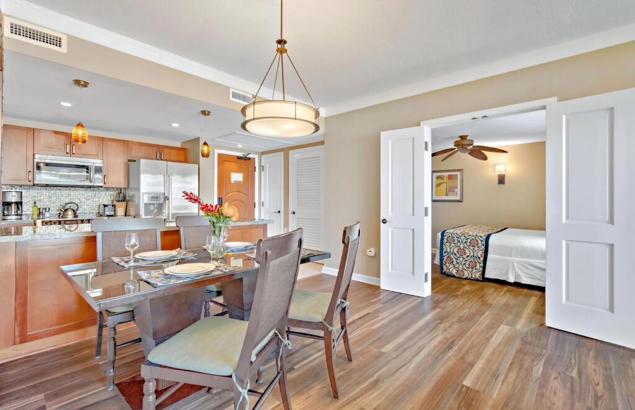 Property building, Bed in Honua Kai Resort And Spa By Maui Resort Rentals