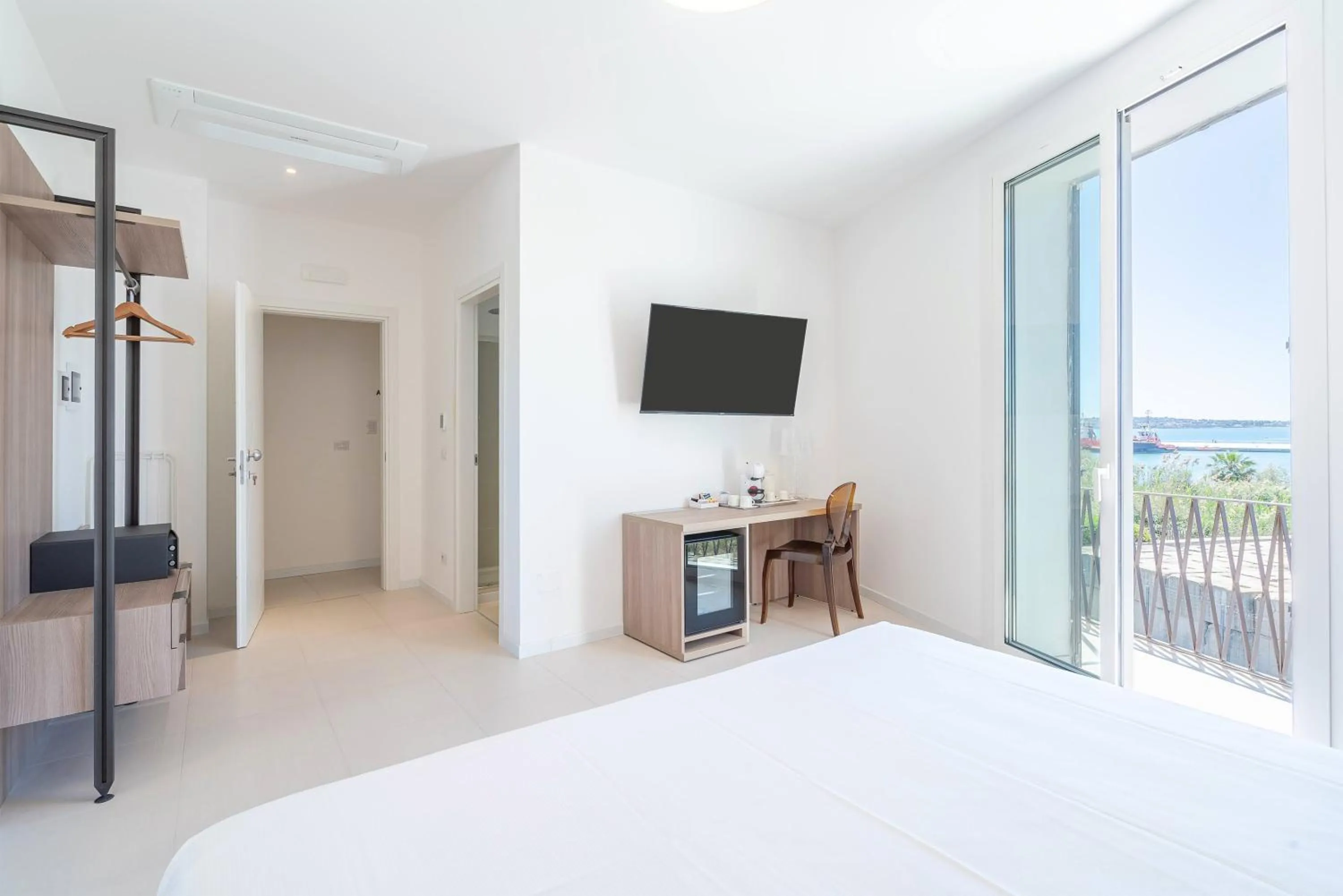 TV and multimedia, Bed in Dimore delle Zagare Molo