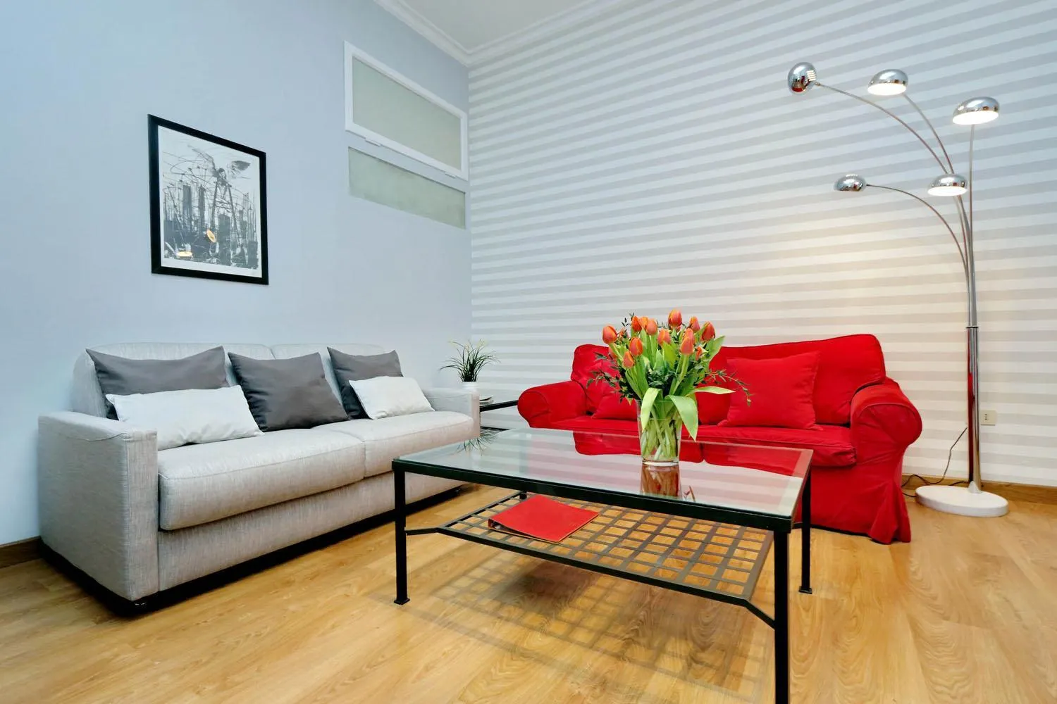 Seating area in Cozy Tritone - My Extra Home