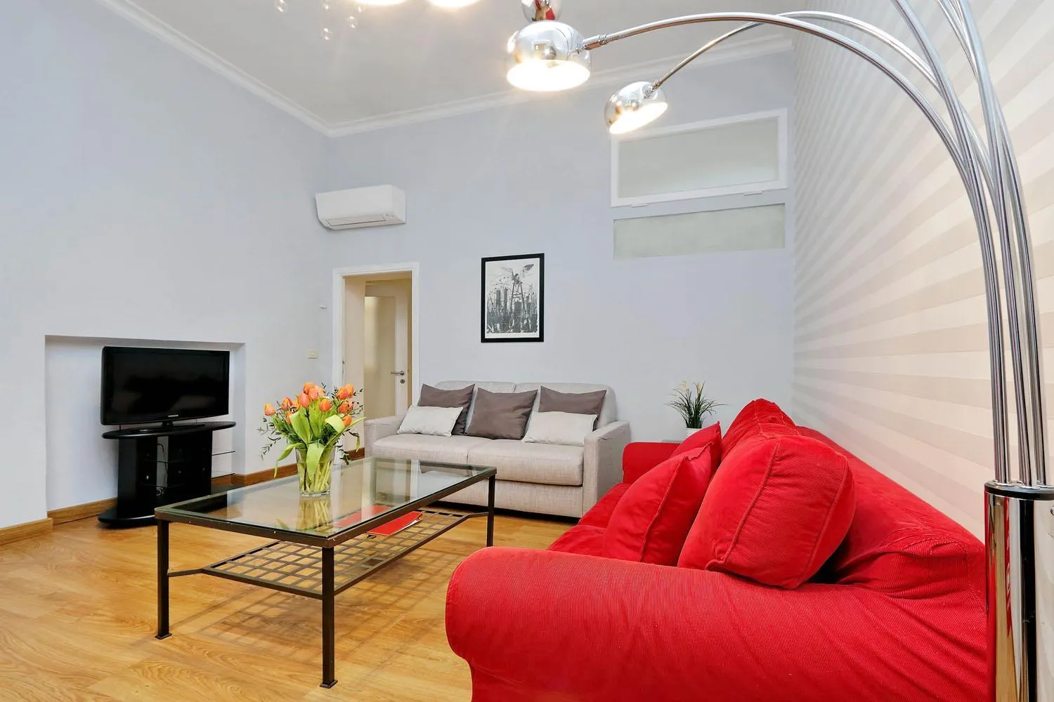 Living room in Cozy Tritone - My Extra Home
