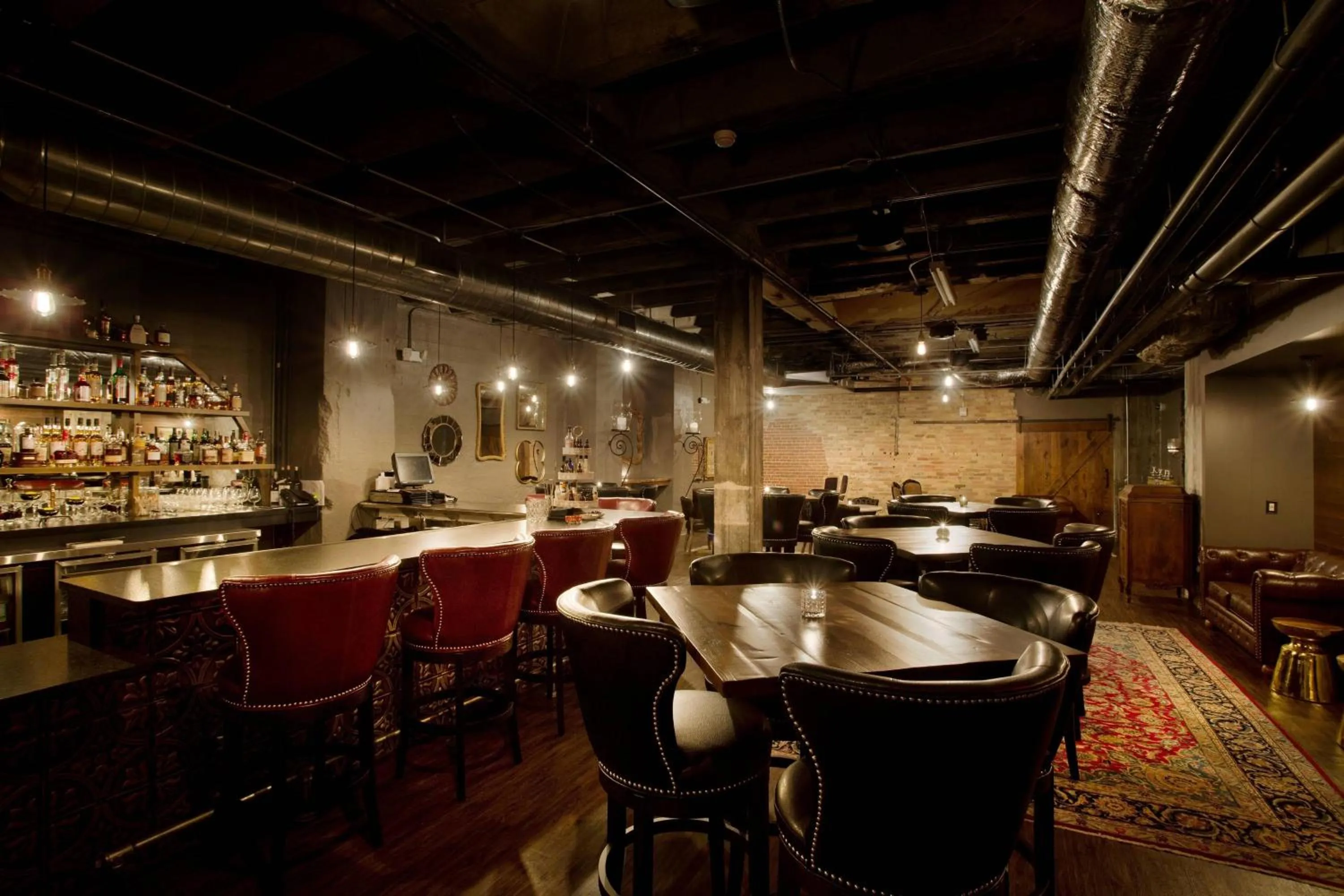 Restaurant/places to eat in Ambassador Hotel Wichita, Autograph Collection