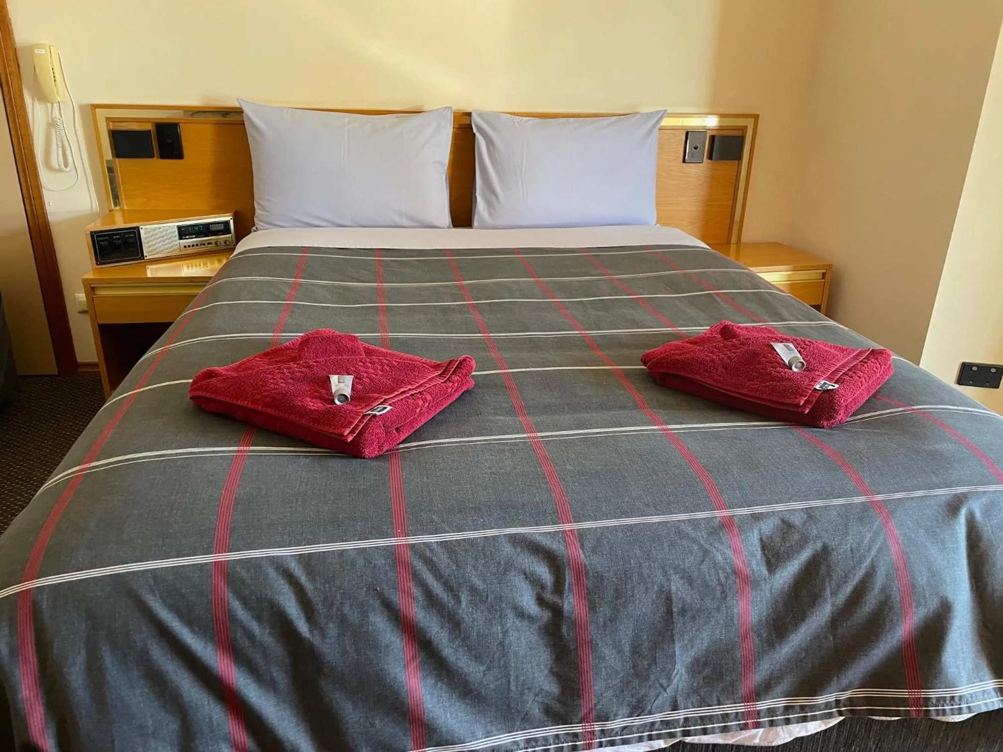 Bed in True blue Motor Inn