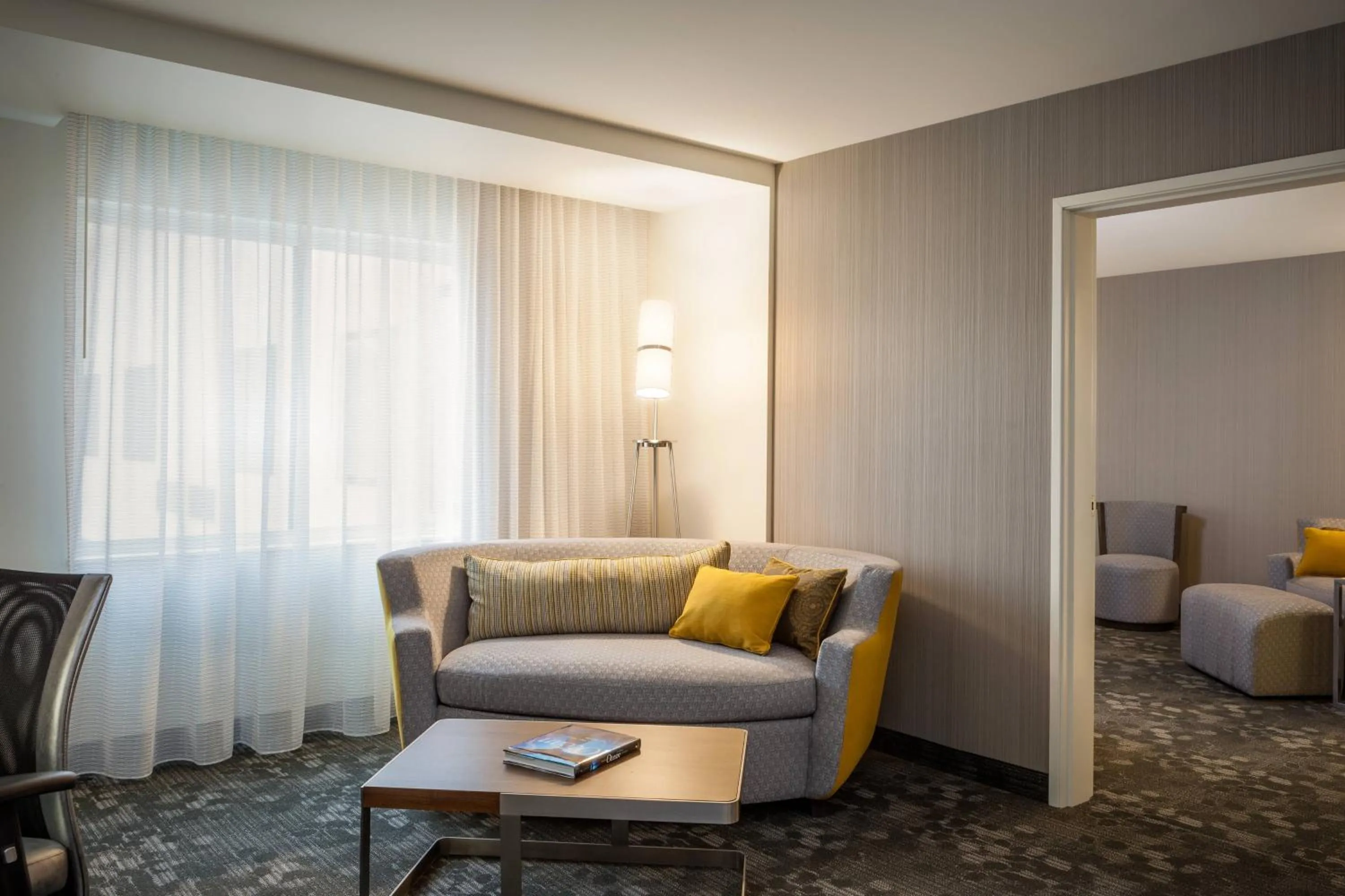 Photo of the whole room in Courtyard by Marriott Walla Walla