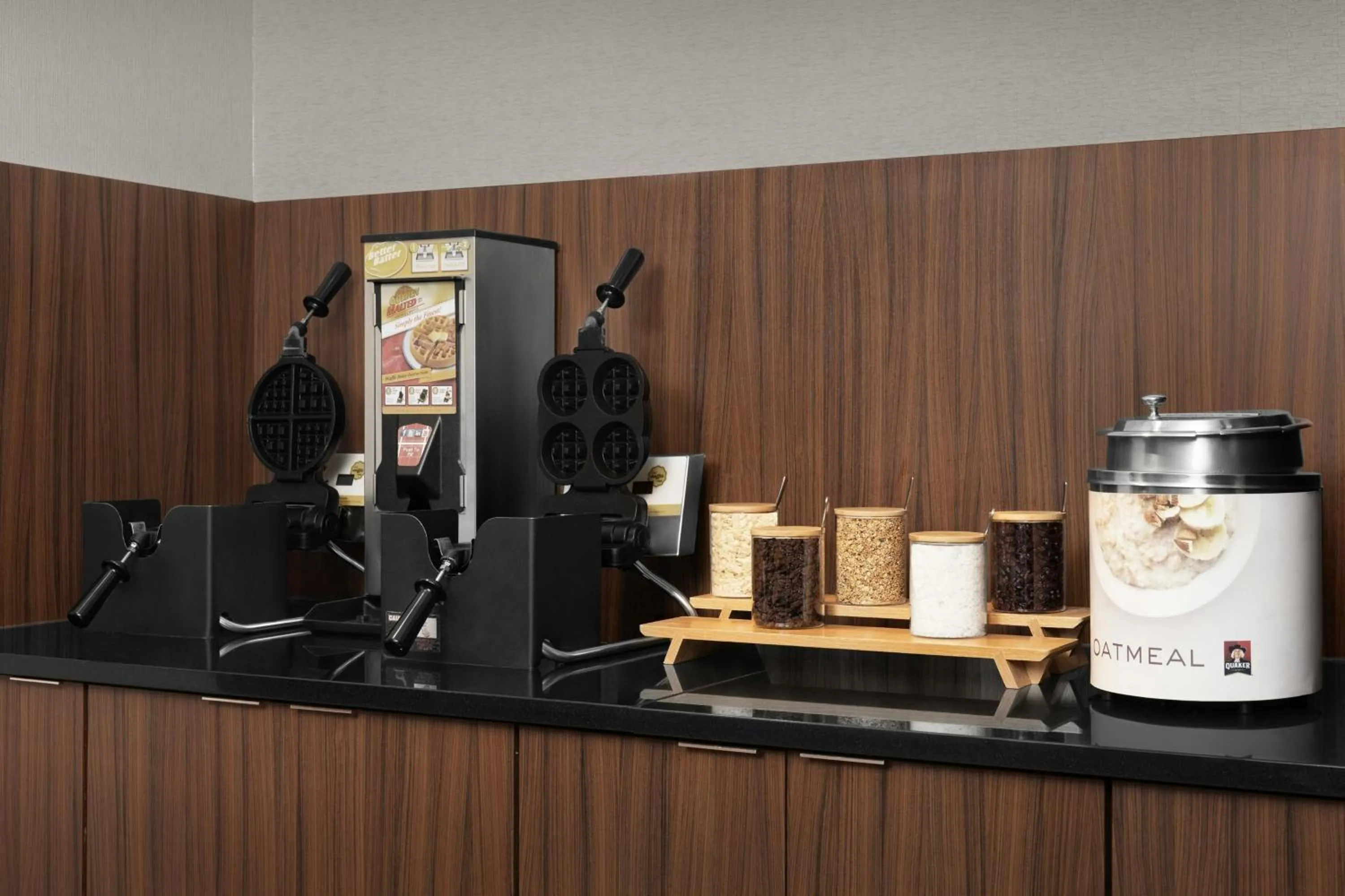 Breakfast in Fairfield Inn & Suites by Marriott Fayetteville North