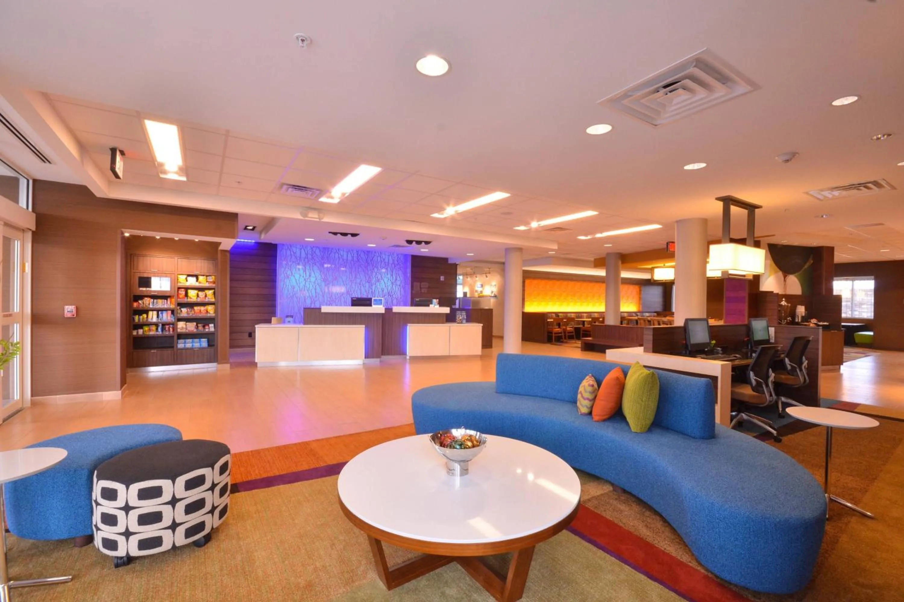 Lobby or reception in Fairfield Inn & Suites by Marriott St. Louis Pontoon Beach/Granite City, IL