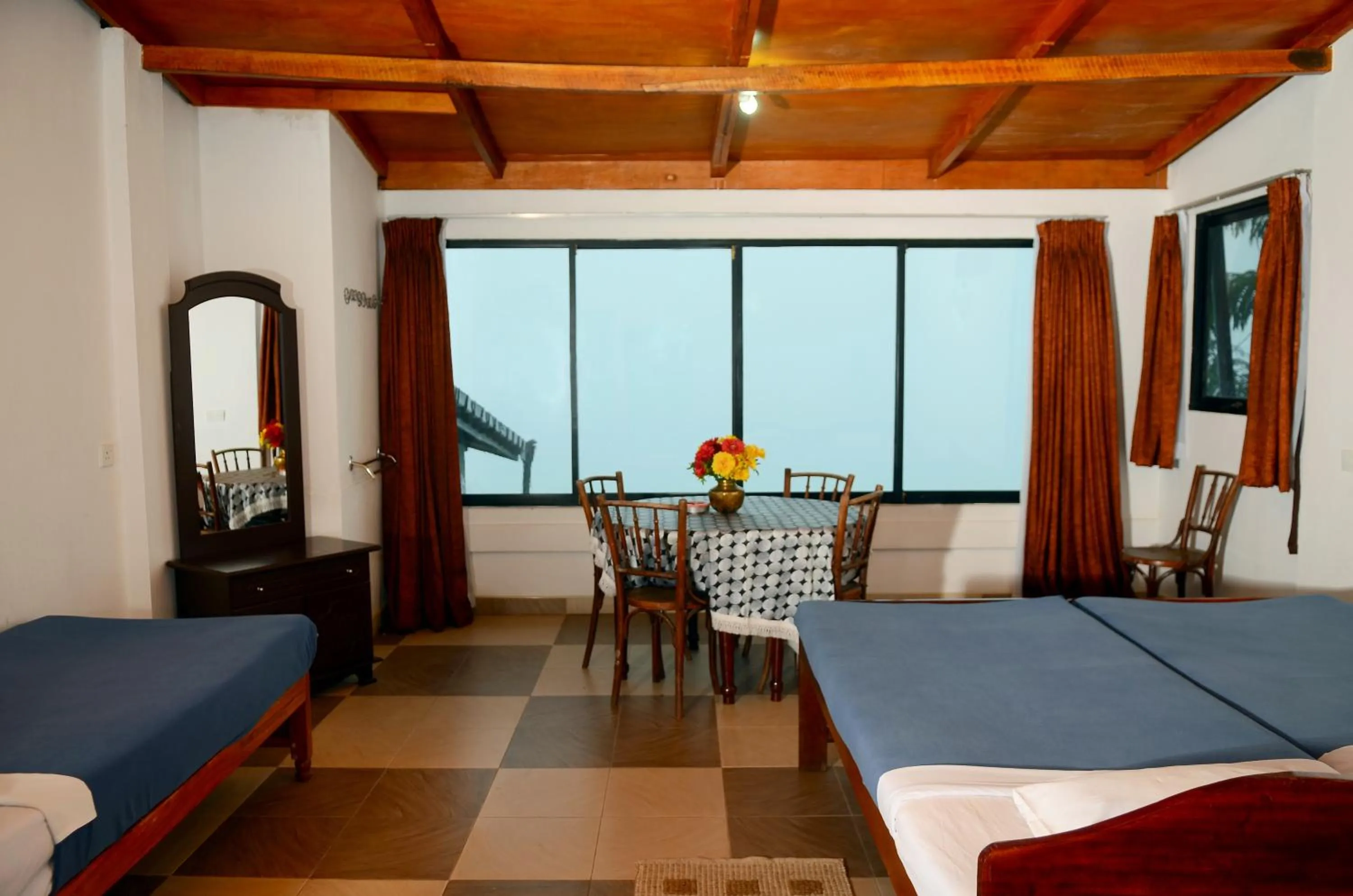 Photo of the whole room, Bed in Ella Gap Panorama