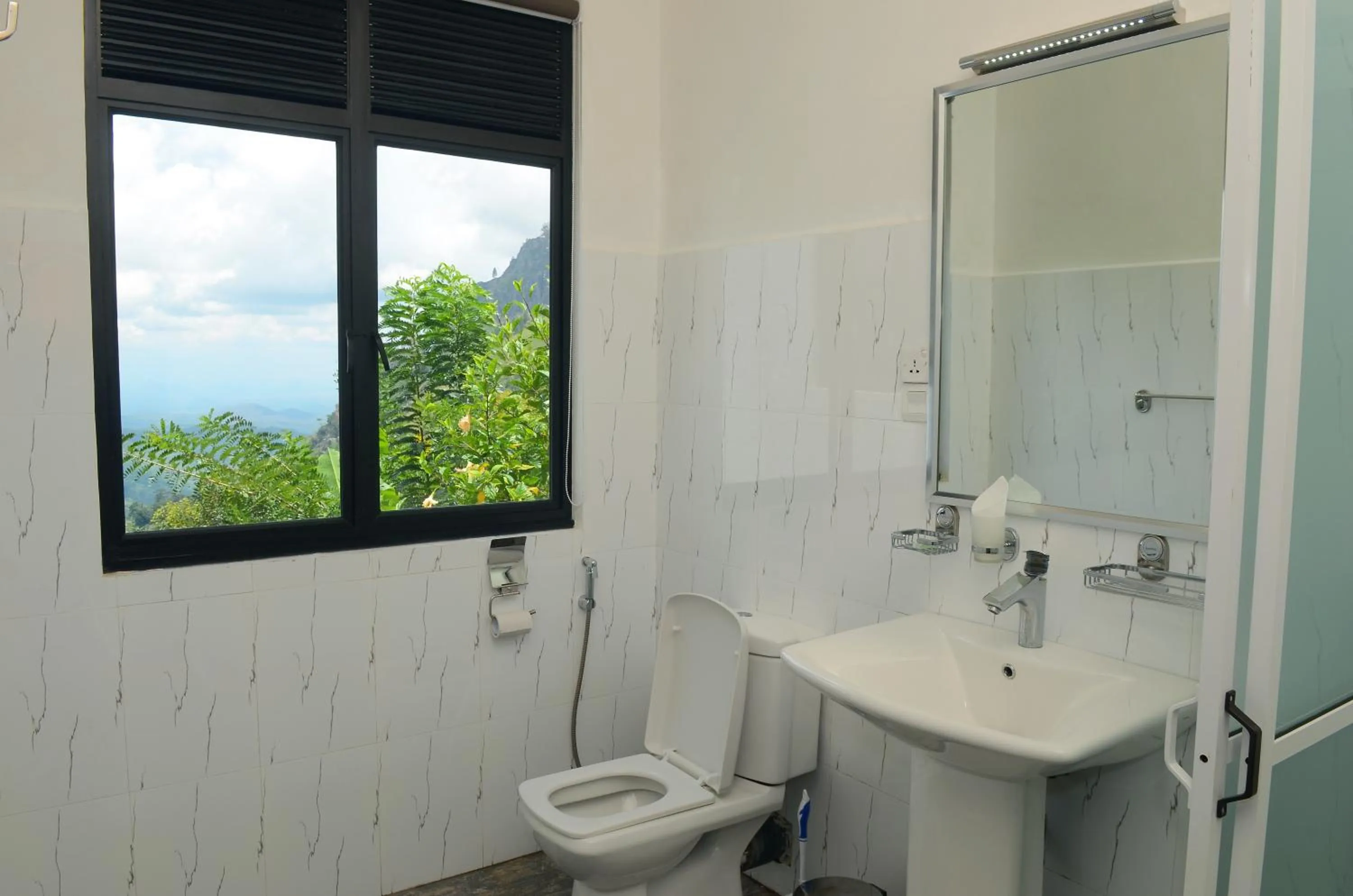 Bathroom in Ella Gap Panorama