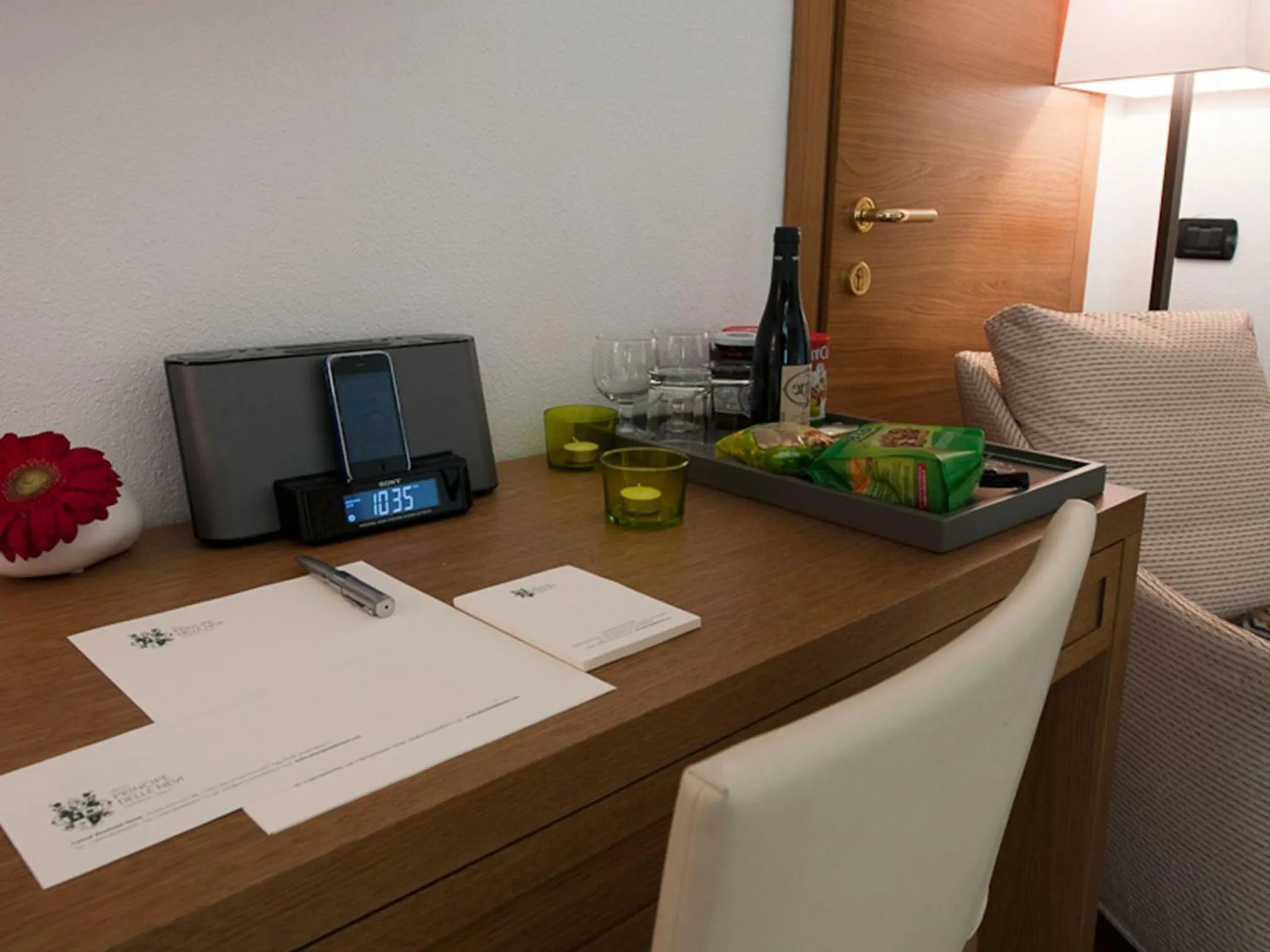 Seating area in Hotel Principe delle Nevi