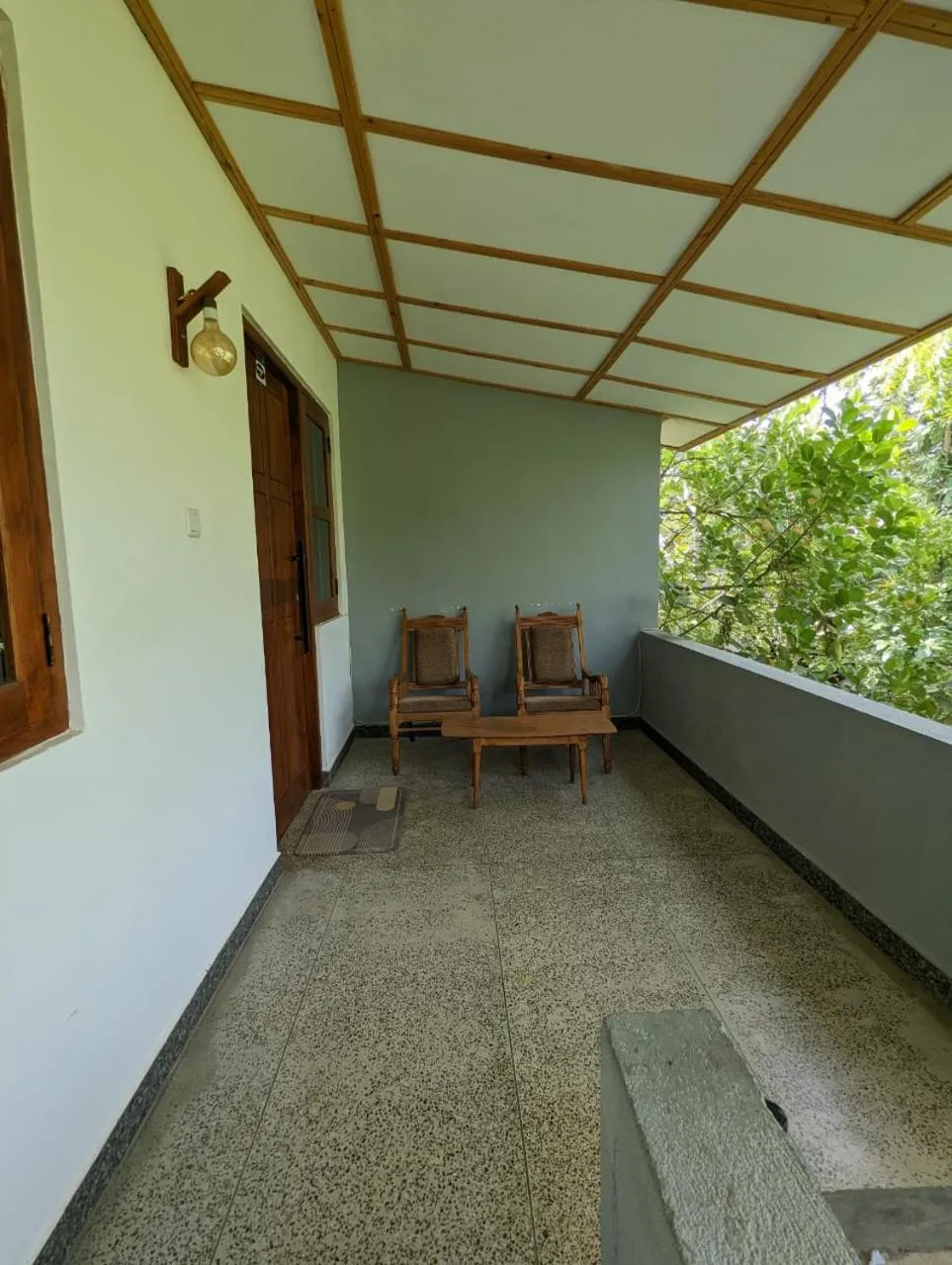 Balcony/Terrace in Eco Hotel Black & White - Anuradhapura