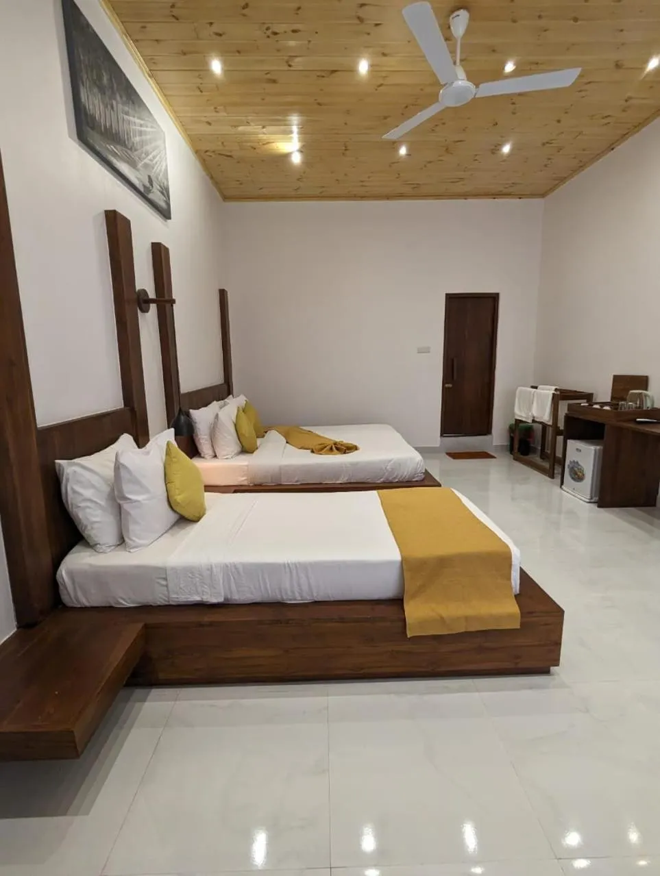 Bed in Eco Hotel Black & White - Anuradhapura