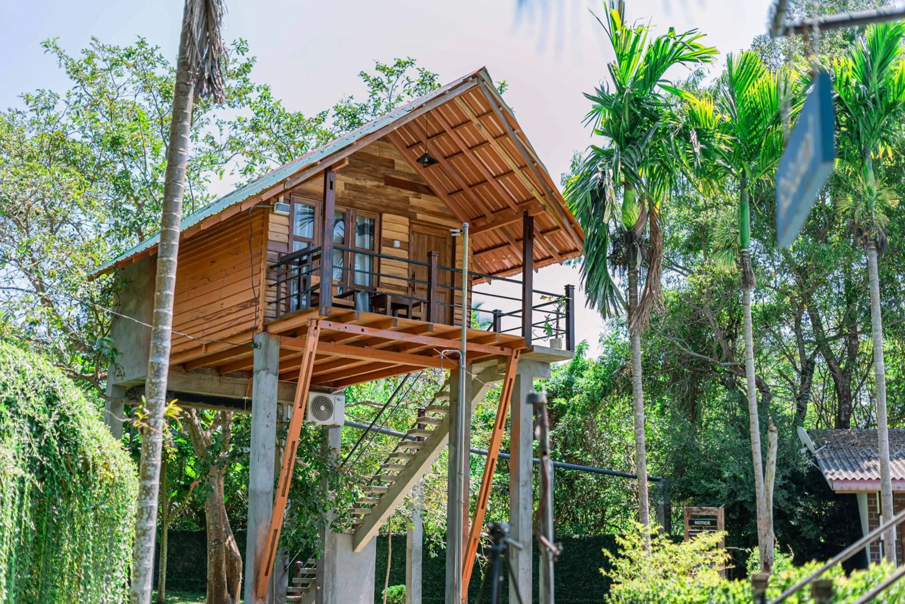 Property building in Eco Hotel Black & White - Anuradhapura